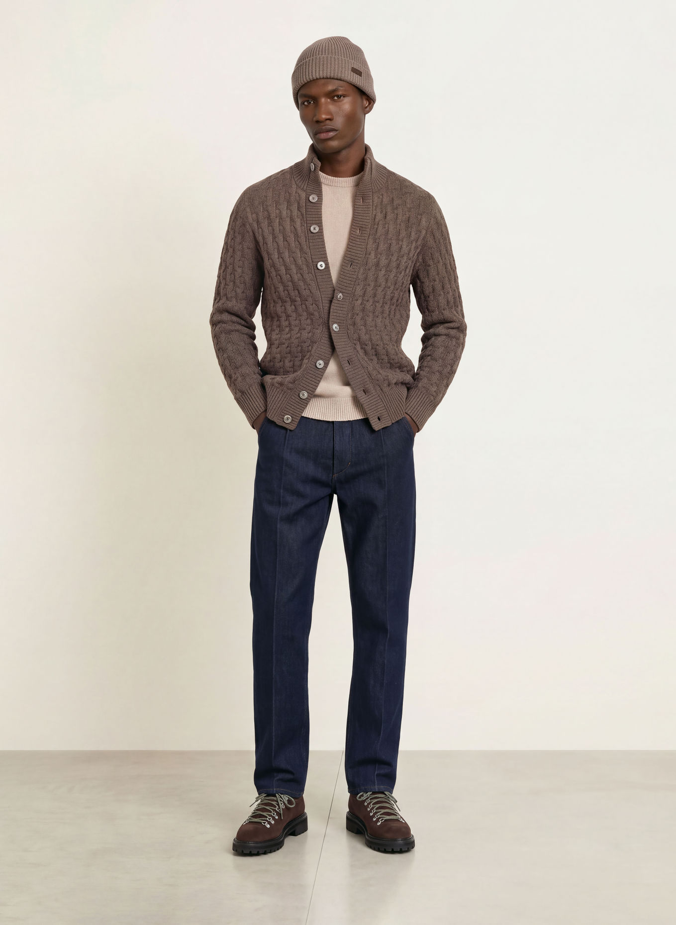 S. N. S. HERNING STARK Cardigan: BROWN