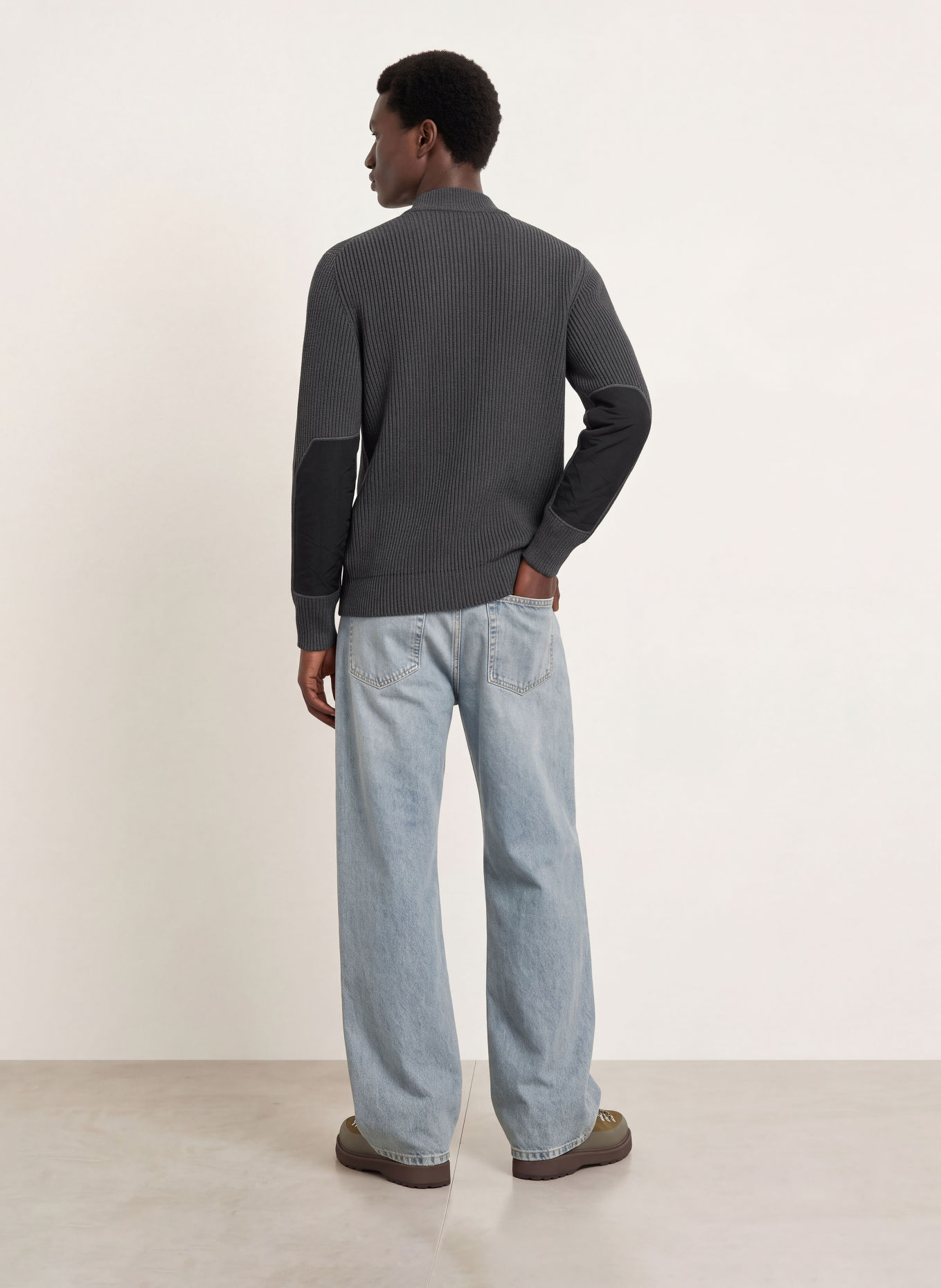 S. N. S. HERNING FENDER 4J Sweater: DARK GRAY