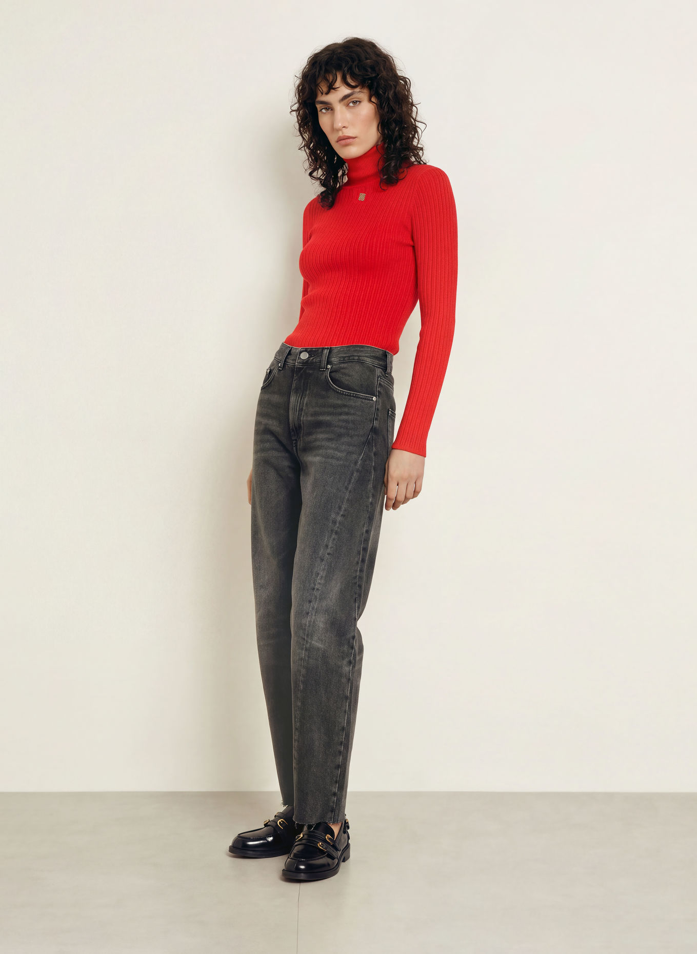 SANDRO Barrel Jeans: 240 DARK GREY