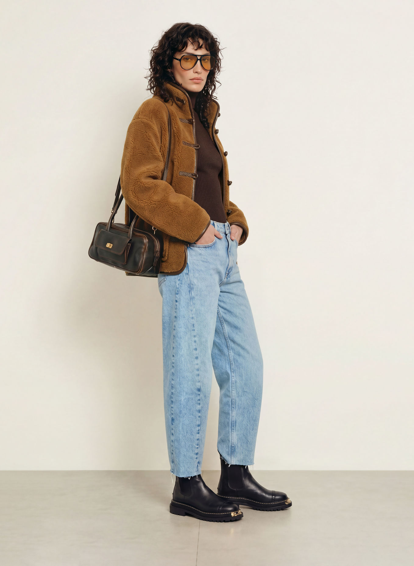 SANDRO Teddyfell-Jacke: BRAUN / DUNKELBRAUN