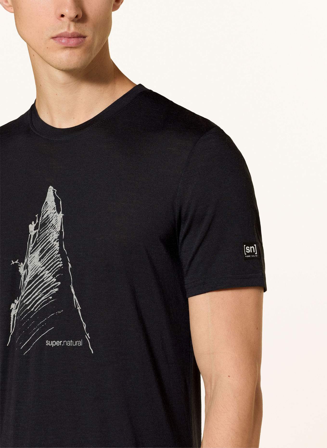 super.natural ASCENDERS Functional Shirt with Merino Wool: BLACK / GRAY