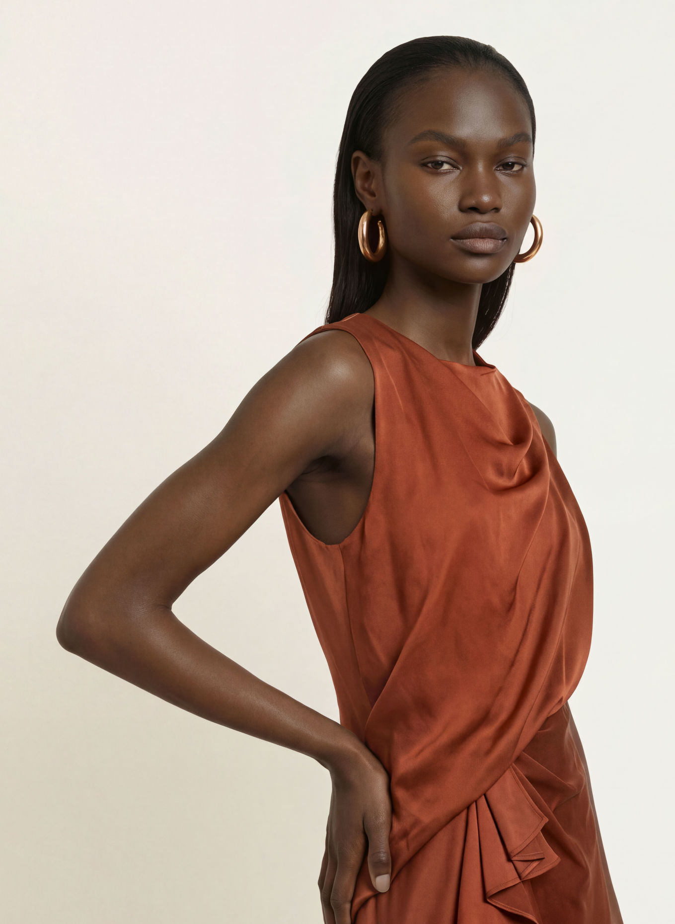 REISS Satinkleid MABEL mit Volants: DUNKELORANGE