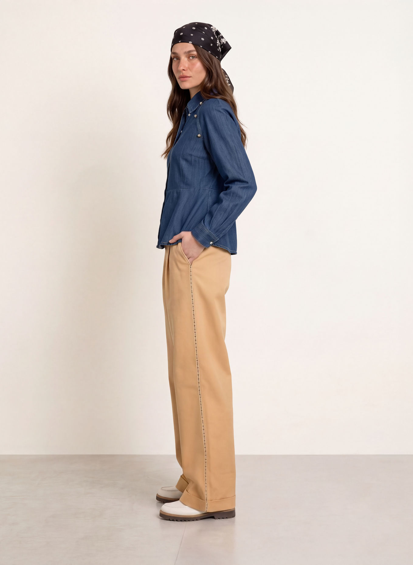 CLAUDIE PIERLOT Jeansbluse mit Cut-outs: DUNKELBLAU
