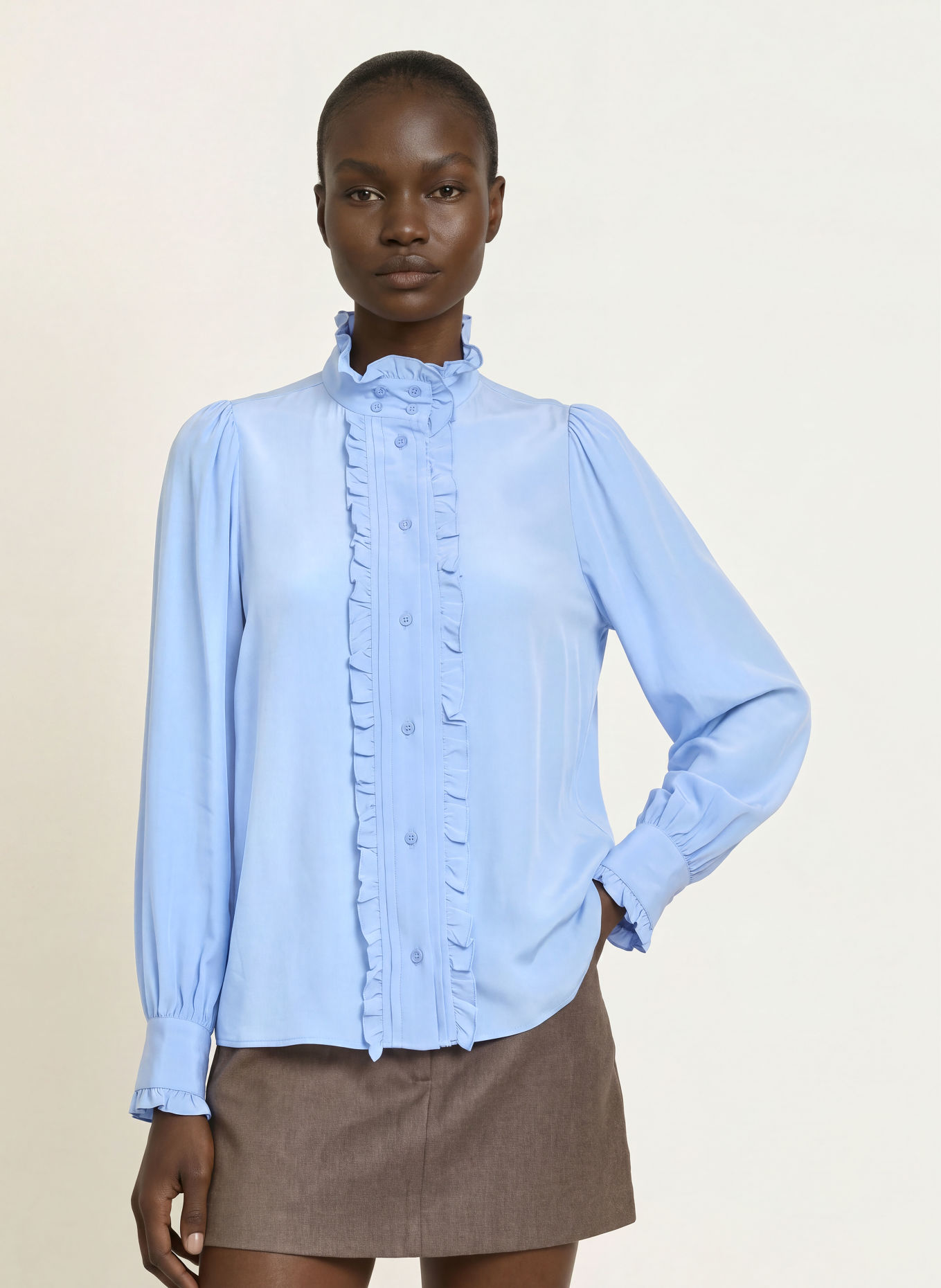 SANDRO Seidenbluse mit Rüschen: HELLBLAU