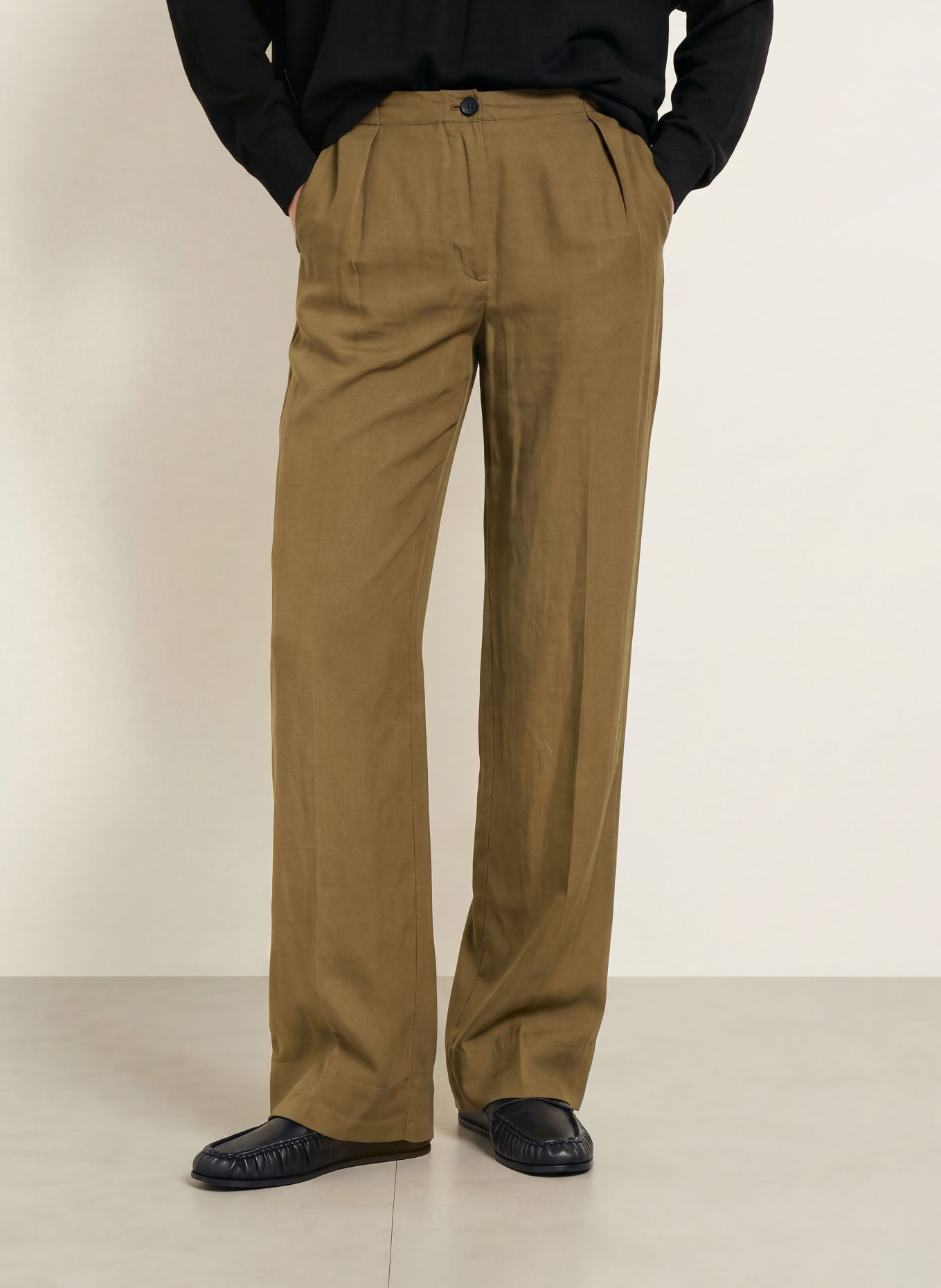 ALLSAINTS Pantalon palazzo en satin: KAKI