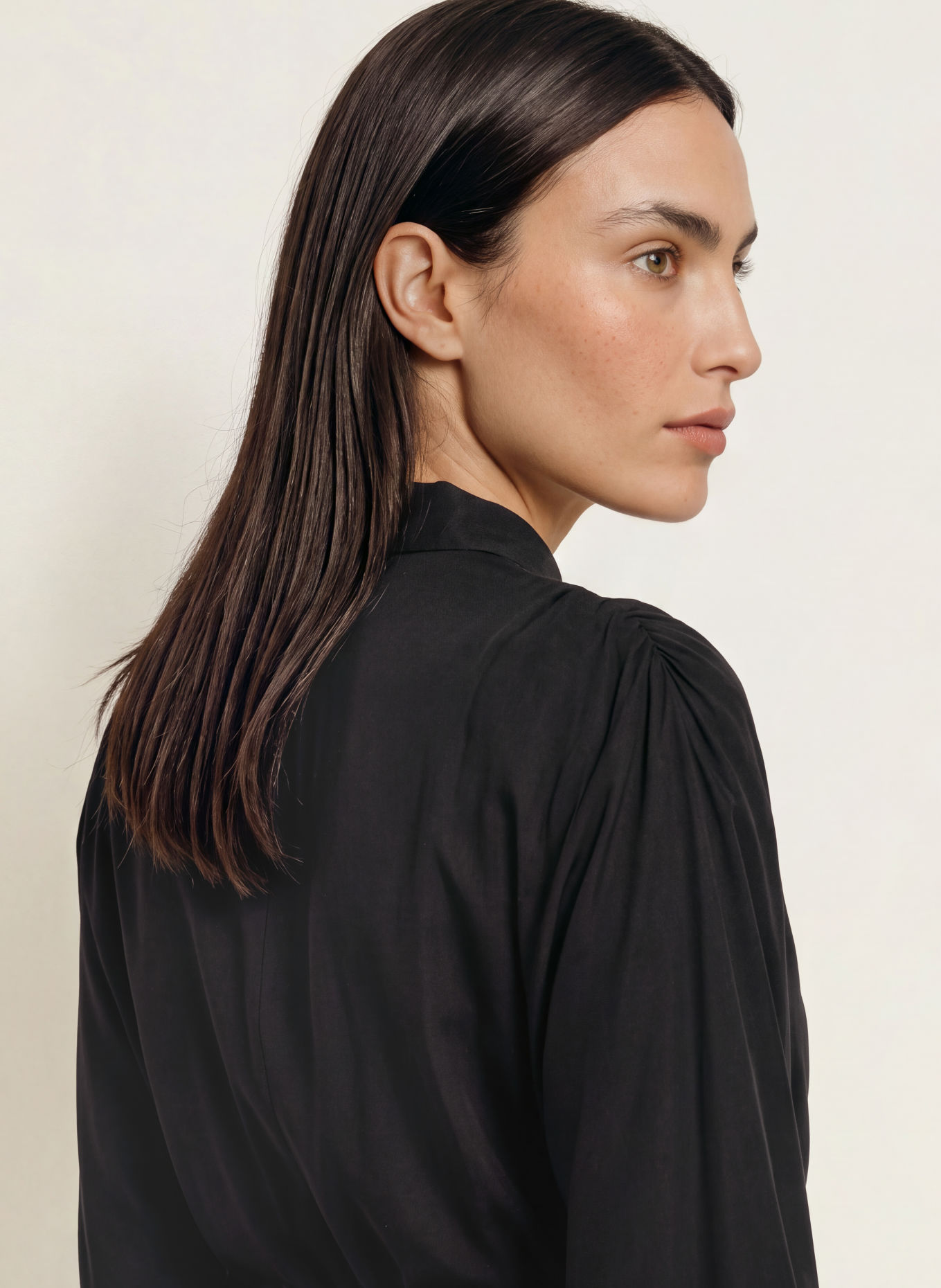 ALLSAINTS Satinkleid NOORA mit Seide: SCHWARZ