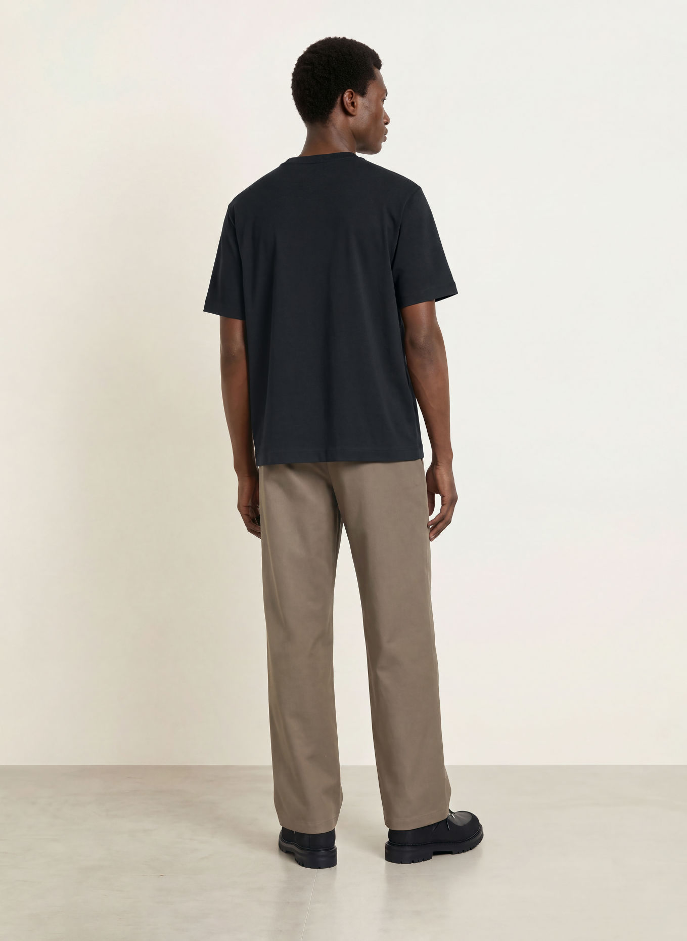 VEILANCE T-shirt METRON: ZWART