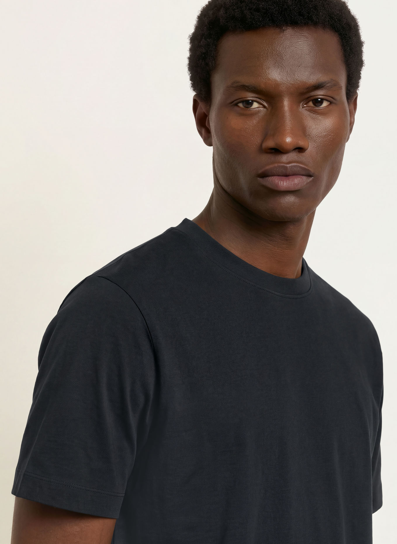 VEILANCE T-shirt METRON: ZWART