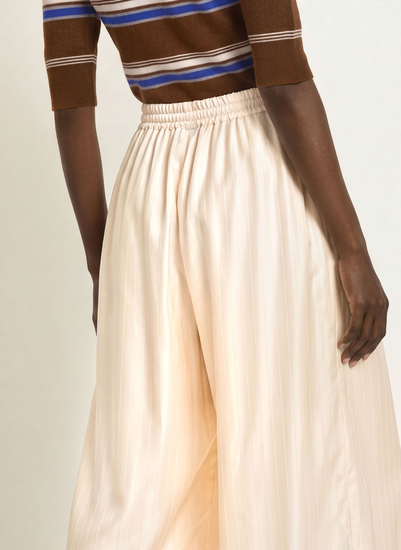 CLAUDIE PIERLOT Satinhose: CREME