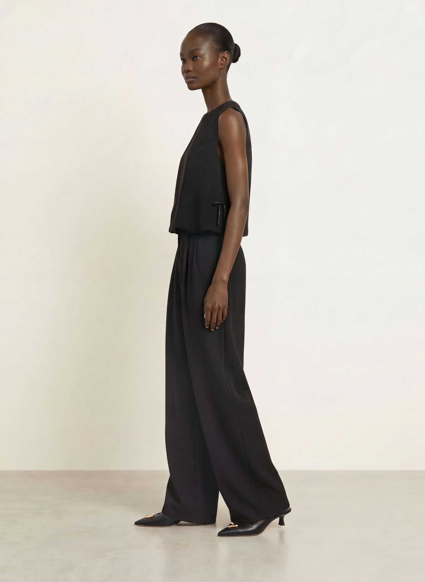 CLAUDIE PIERLOT Top: SCHWARZ