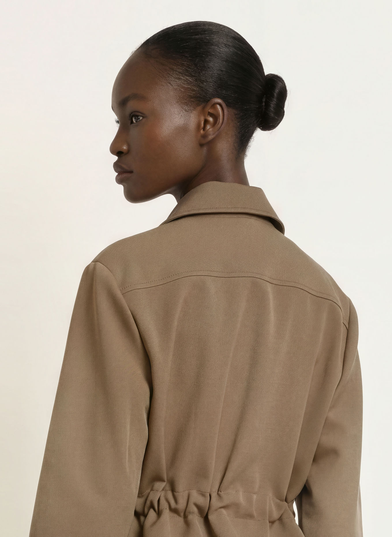 CLAUDIE PIERLOT Kastenjacke: OLIV