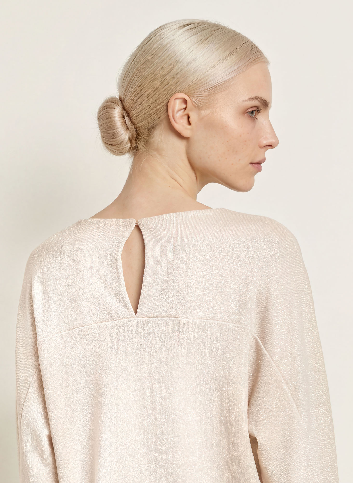 OPUS Sweatshirt GANTI avec fil pailleté: CRÈME