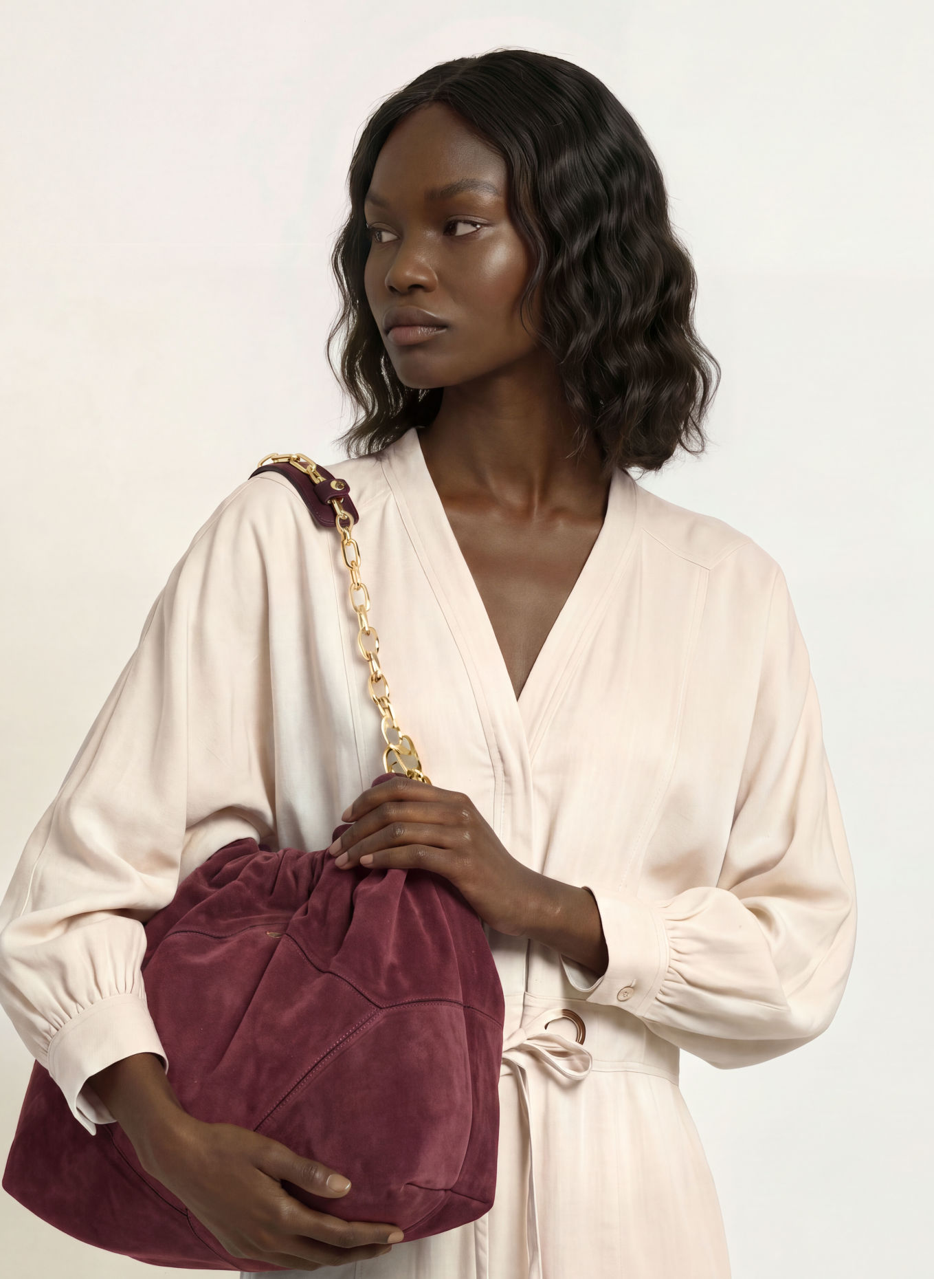 ba&sh Schultertasche JUNE MEDIUM: DUNKELROT / GOLD