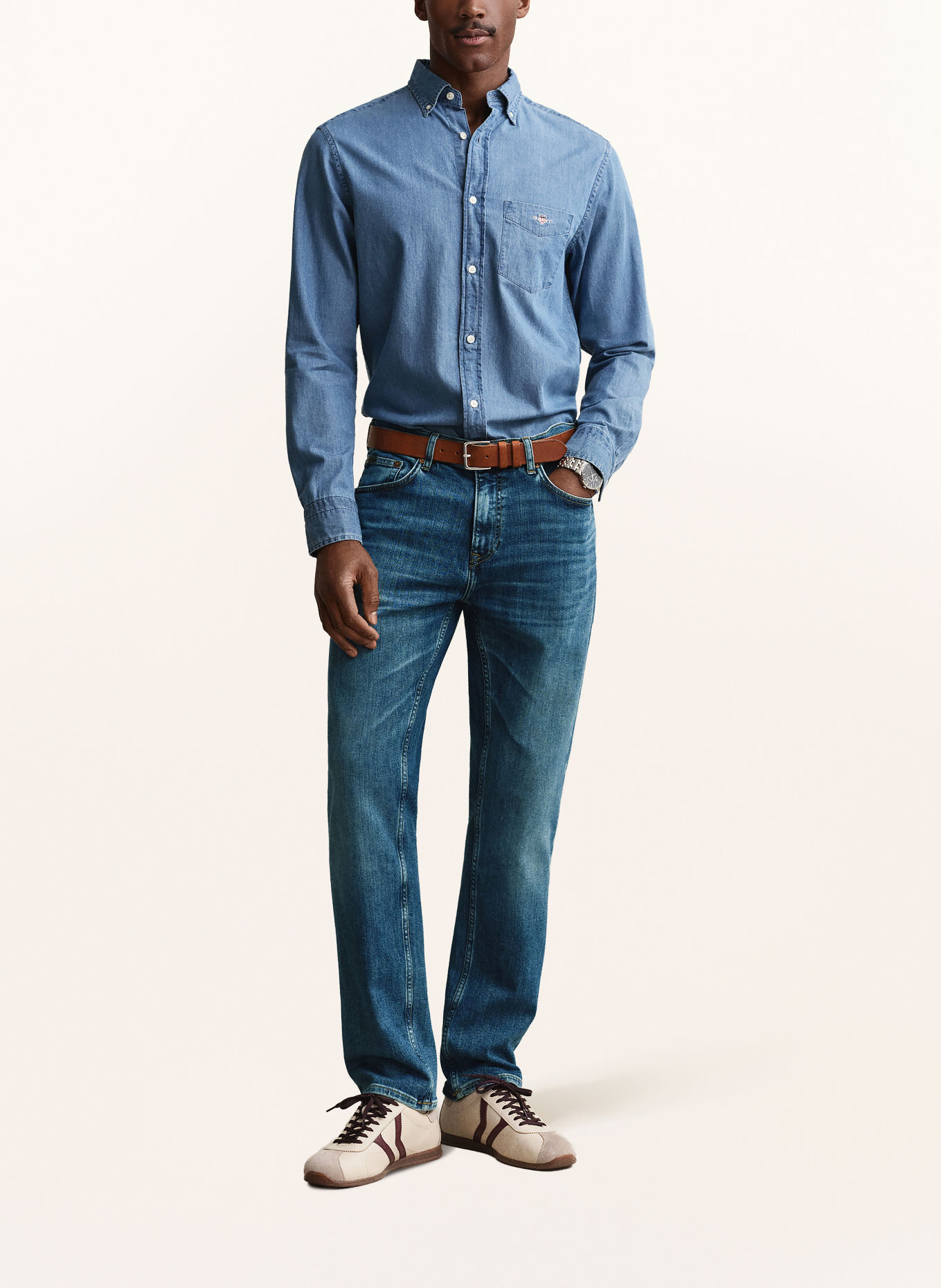 GANT Jeans med normal passform: 972 Mid Blue Broken In