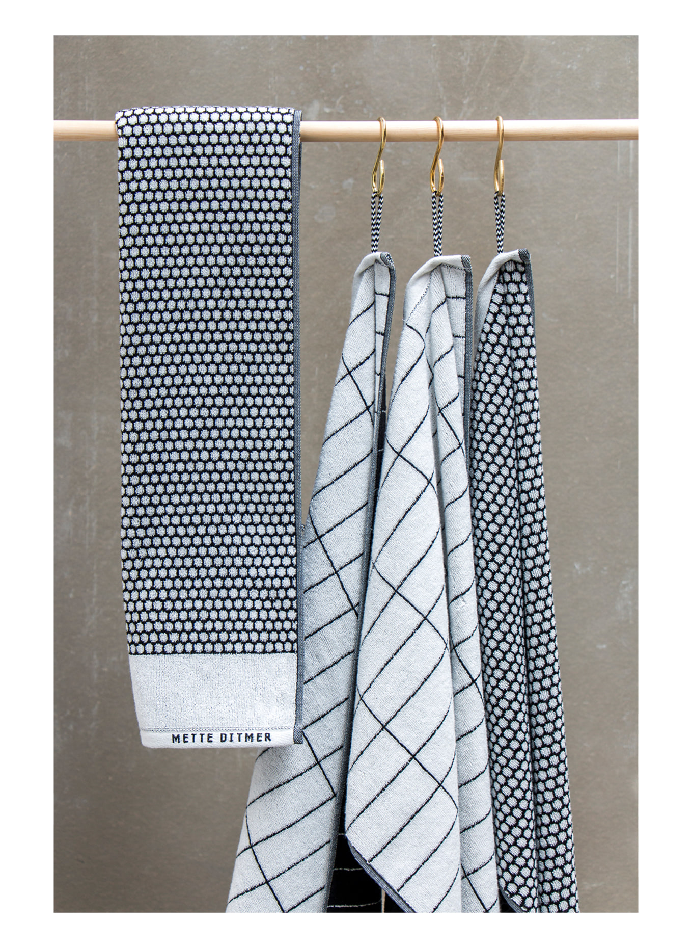 METTE DITMER Towel TILE STONE, Color: BLACK/ WHITE (Image 4)