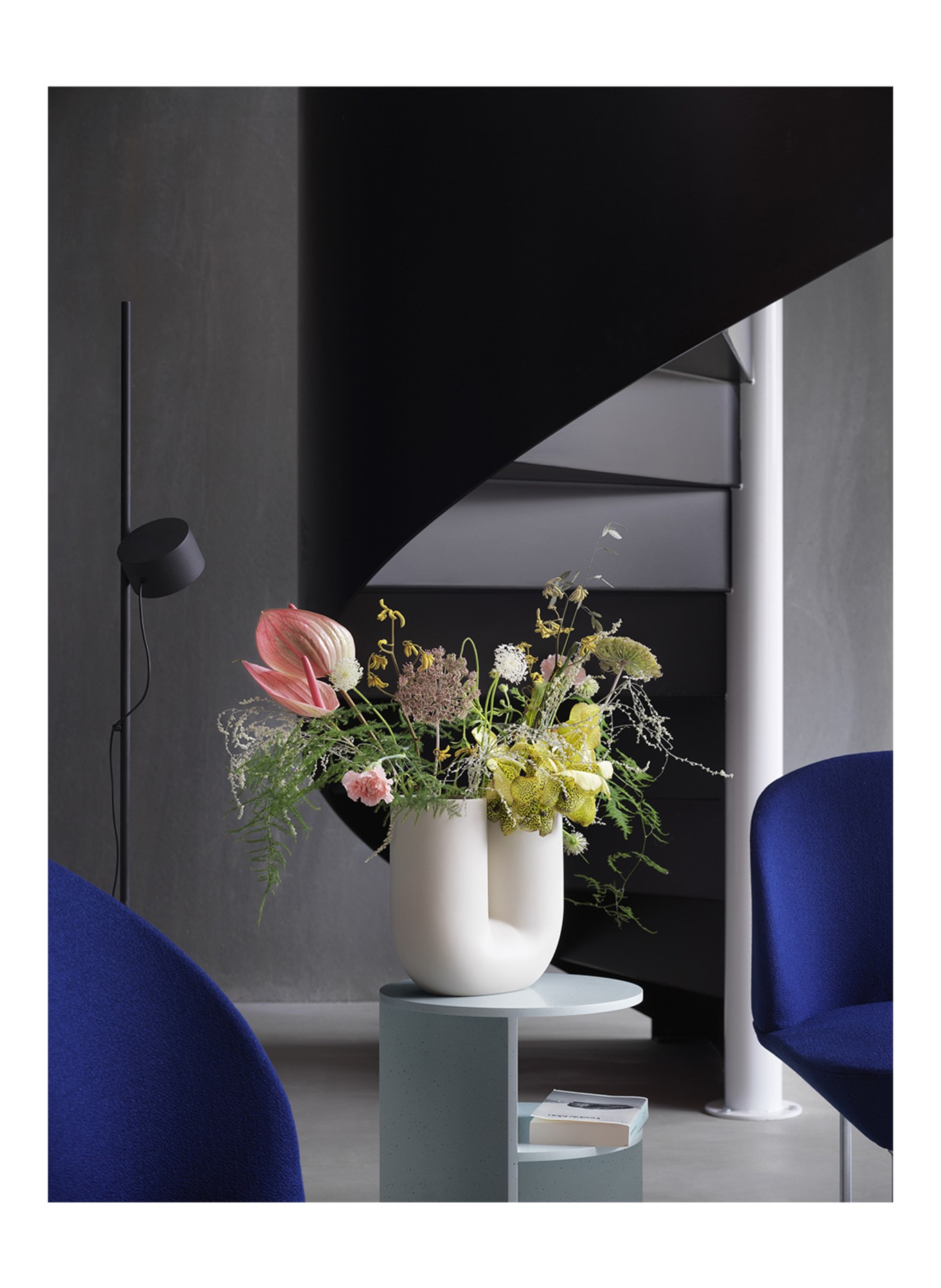 MUUTO Vase KINK , Color: CREAM (Image 3)