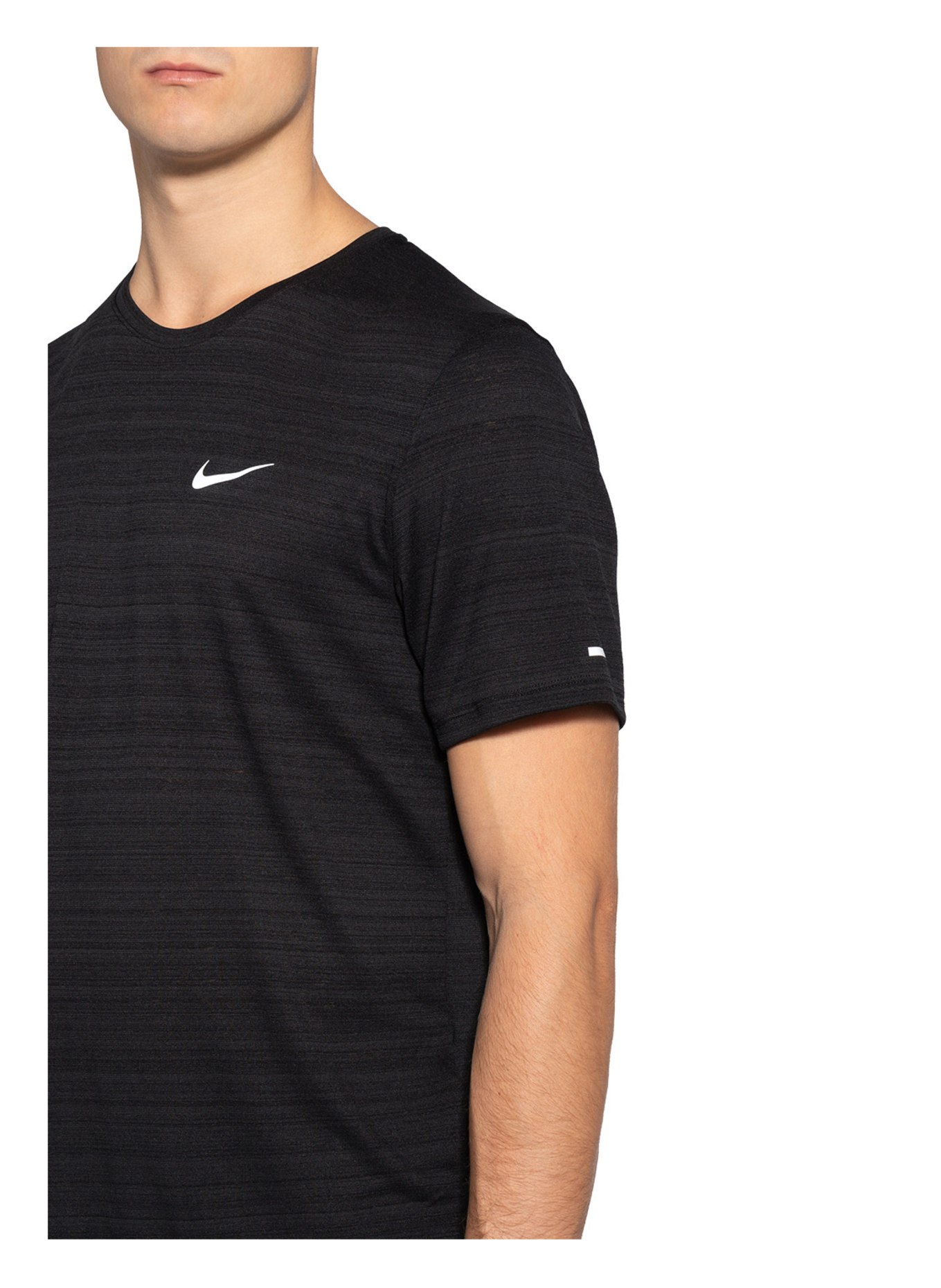 Nike Laufshirt DRI-FIT MILER, Farbe: SCHWARZ (Bild 4)