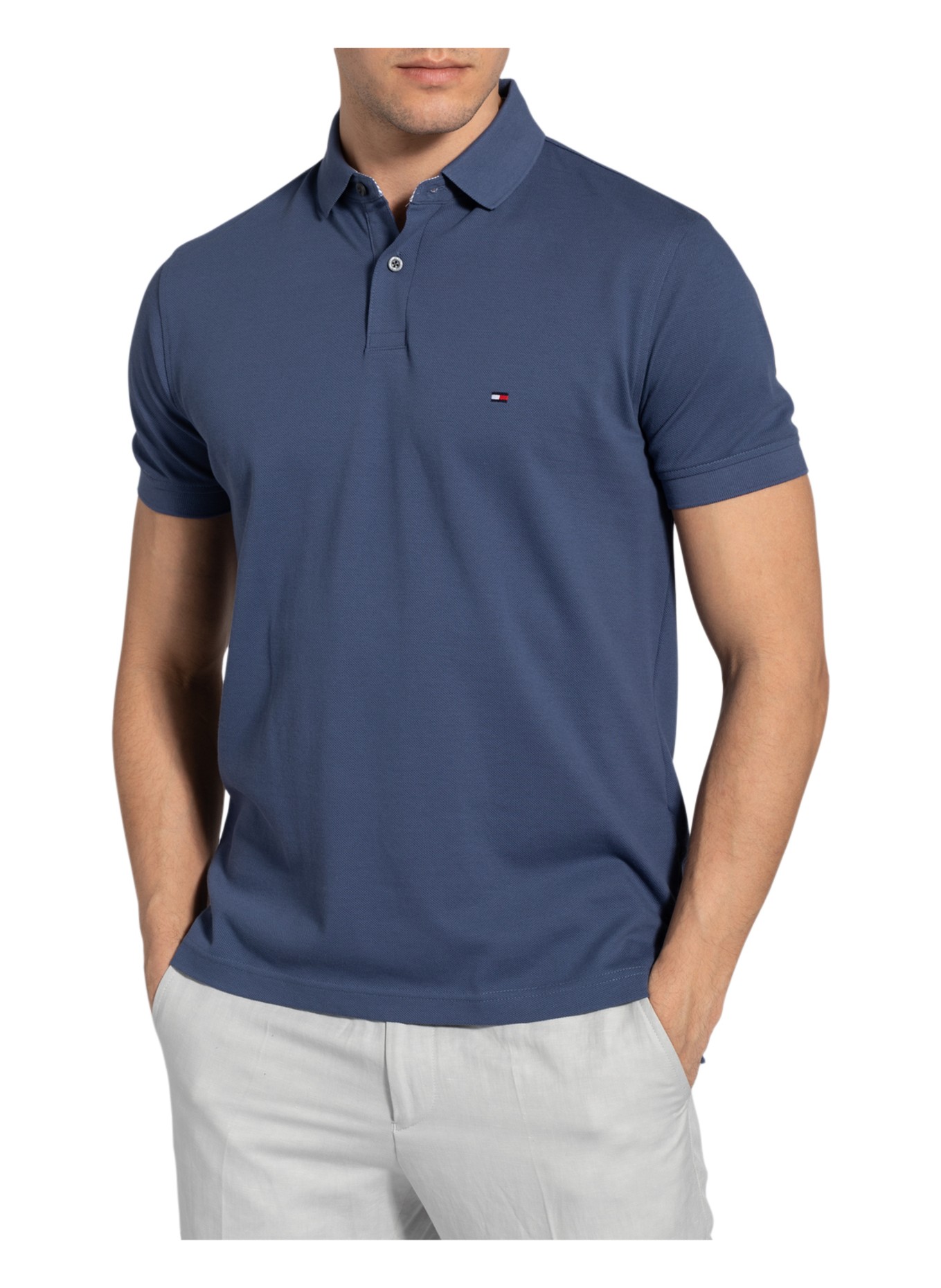 TOMMY HILFIGER Piqué-Poloshirt Regular Fit, Farbe: BLAU (Bild 4)