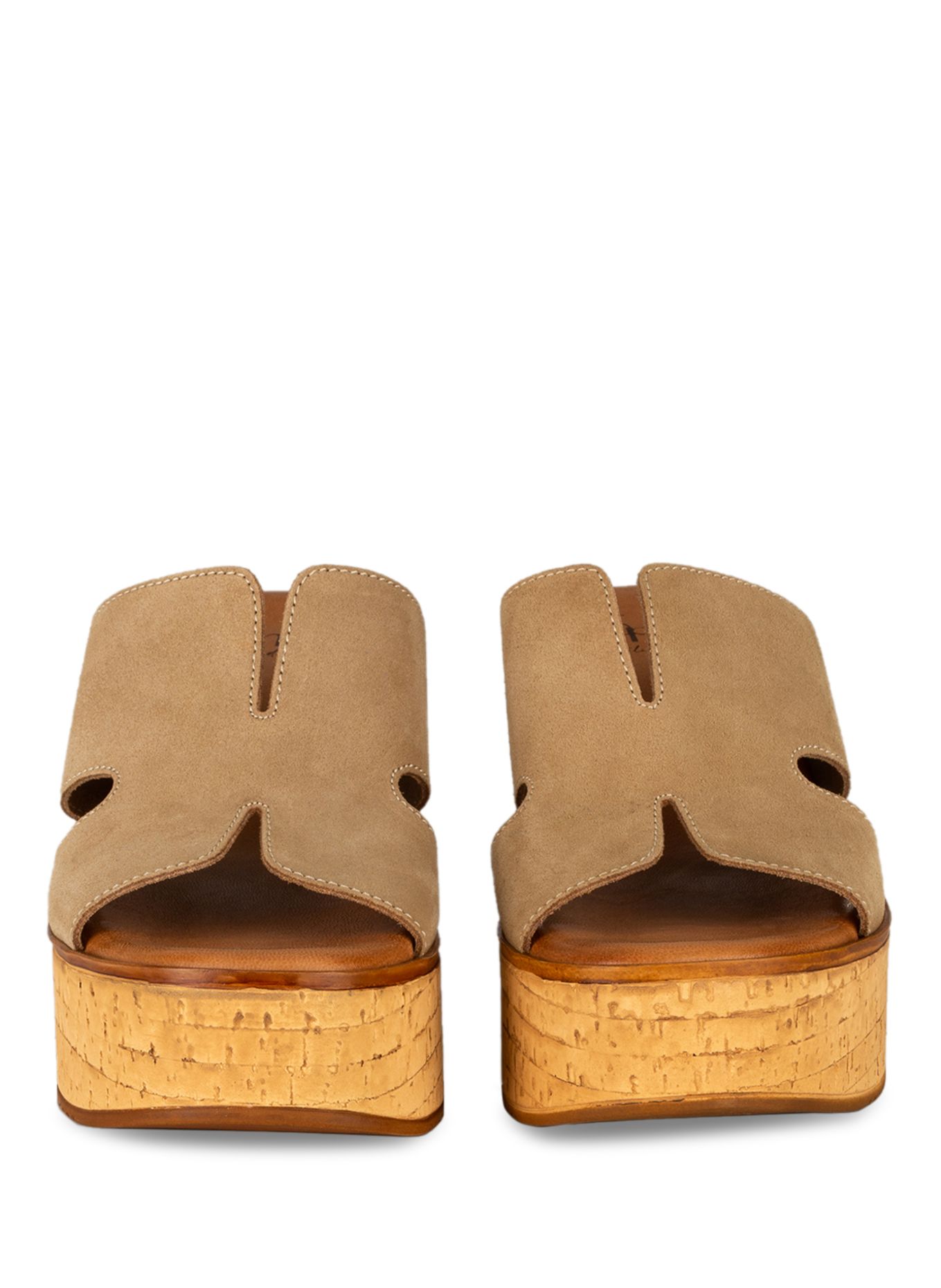 È MIA Wedges: BEIGE