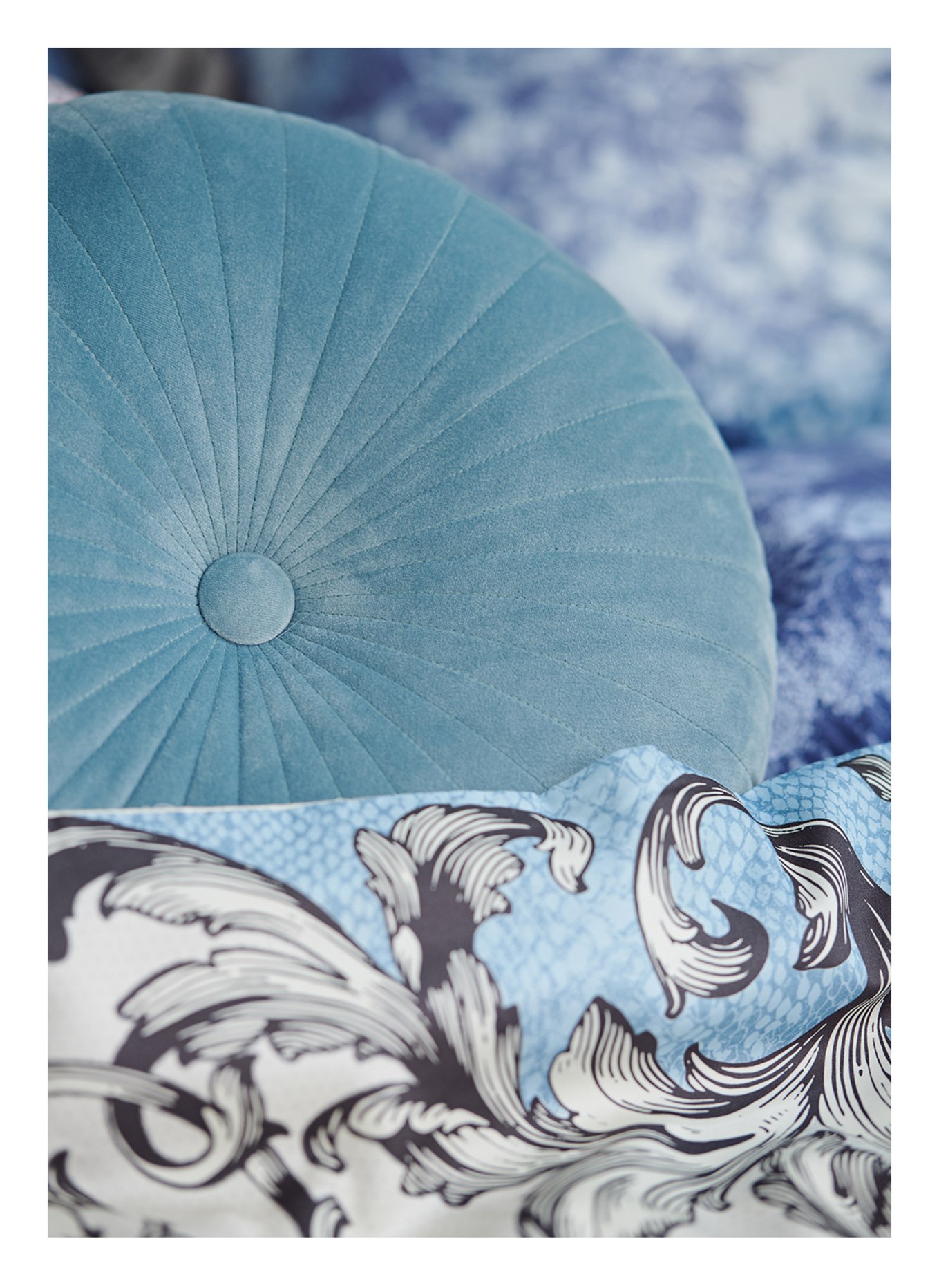 ESSENZA Decorative cushion NAINA with filling, Color: BLUE GRAY (Image 3)