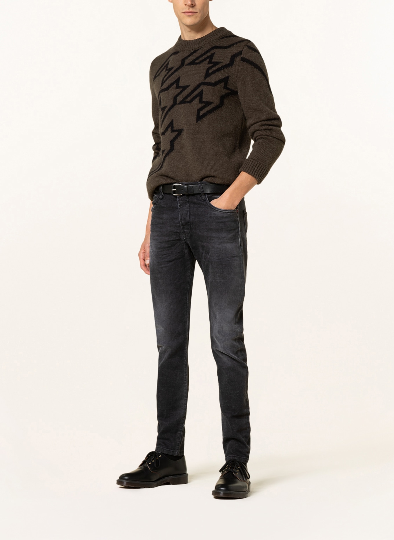 ELIAS RUMELIS Jeans ERDAVE Comfort Fit, Farbe: 562 INTENSE BLACKWASH (Bild 2)