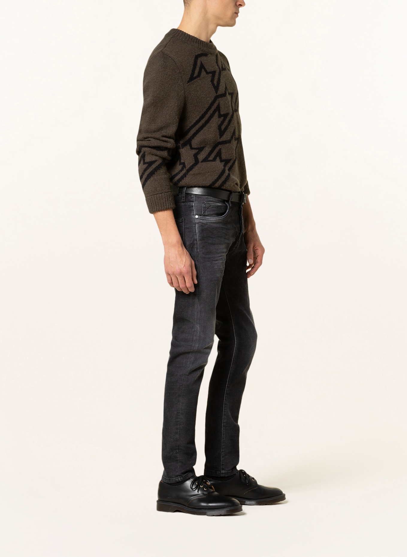 ELIAS RUMELIS Jeans ERDAVE Comfort Fit, Farbe: 562 INTENSE BLACKWASH (Bild 4)