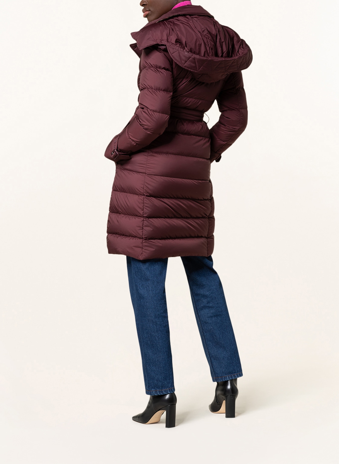 BURBERRY Péřový kabát ASHWICK s odnímatelnou kapucí, Barva: TMAVĚ ČERVENÁ (Obrázek 3)