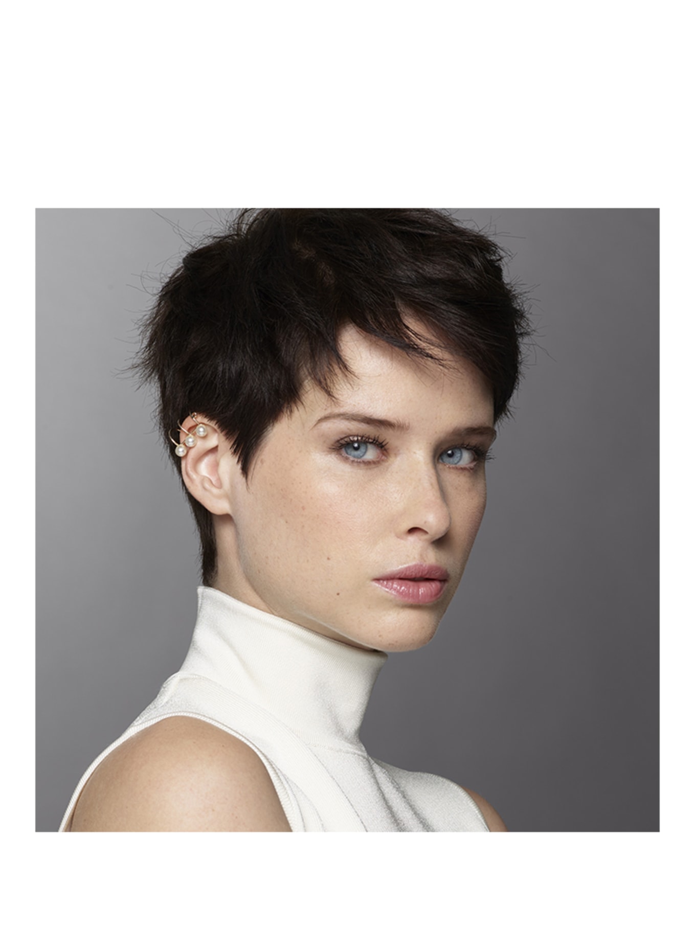 LANCÔME TEINT IDOLE ULTRA WEAR: BEIGE ALBATRE