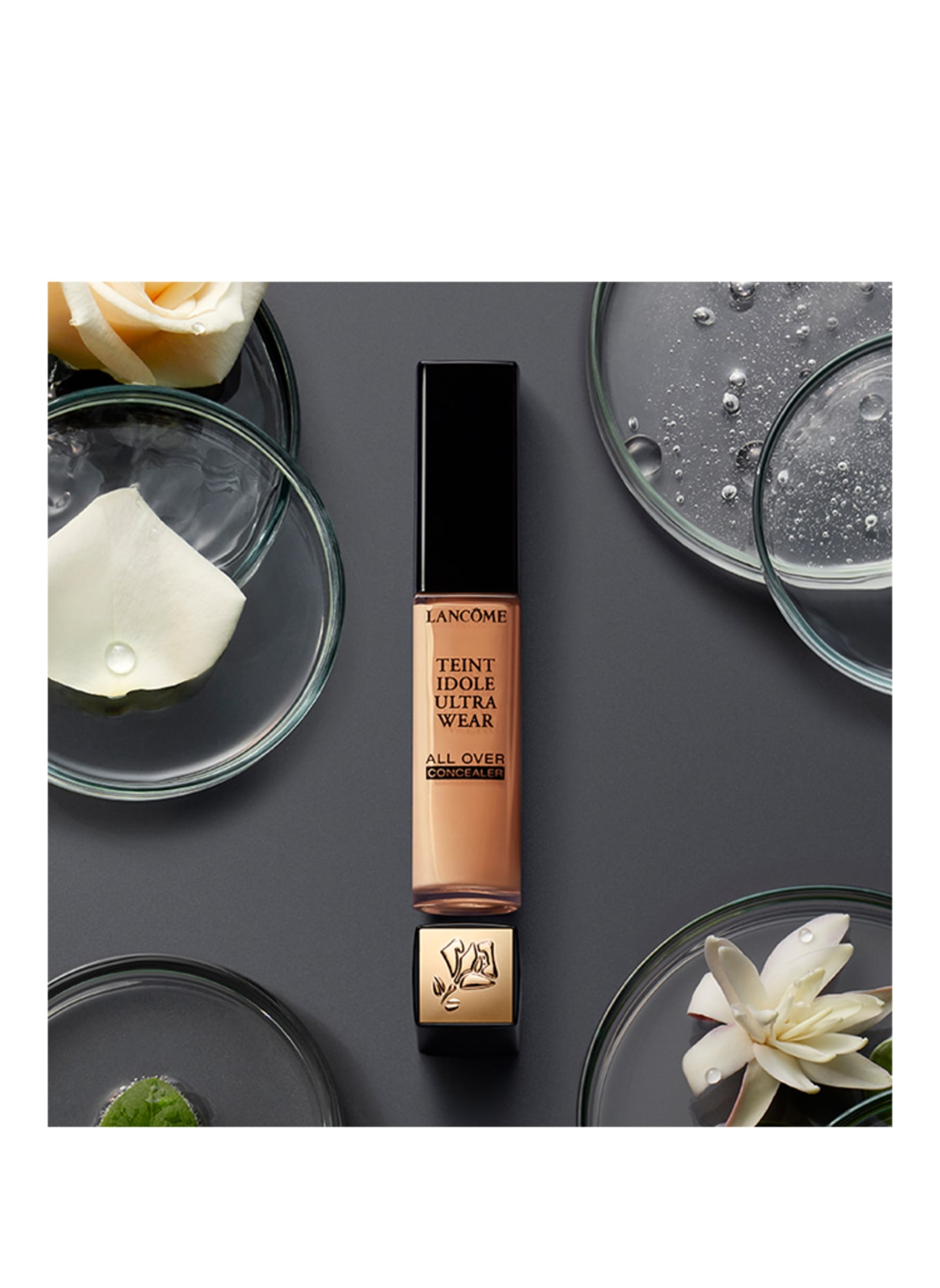 LANCÔME TEINT IDOLE ULTRA WEAR: BEIGE TAUPE