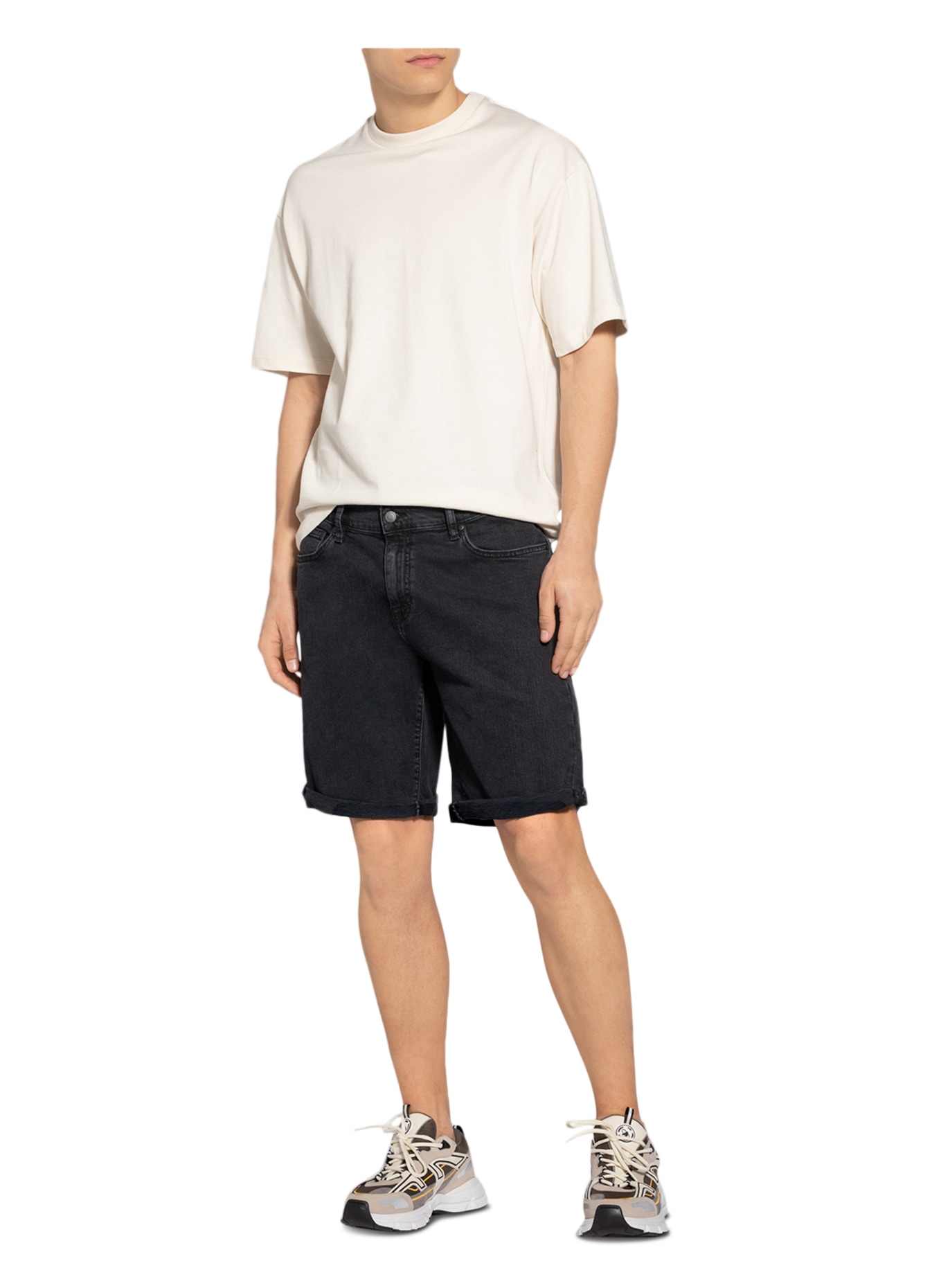 ARMEDANGELS Denim shorts NAIL slim fit, Color: 472 washed down black (Image 2)