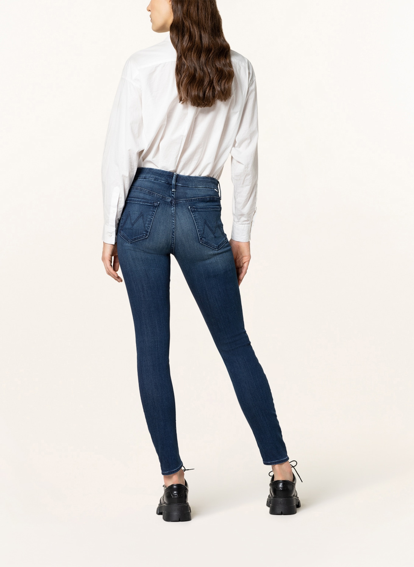 MOTHER Skinny Jeans THE LOOKER SKINNY , Farbe: tongue and chic dunkelblau denim (Bild 3)