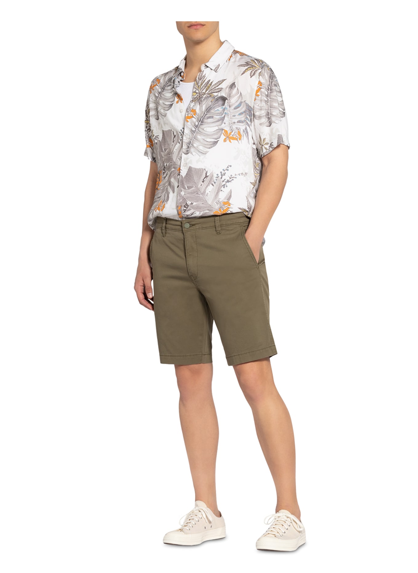 Levi's® Chino-Shorts Regular Fit, Farbe: KHAKI (Bild 2)