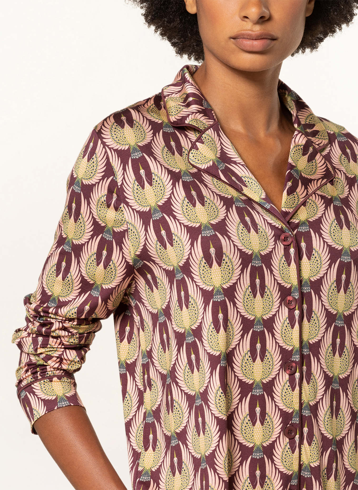 mey Schlafshirt Serie ILARIA: DUNKELROT / NUDE / GRÜN