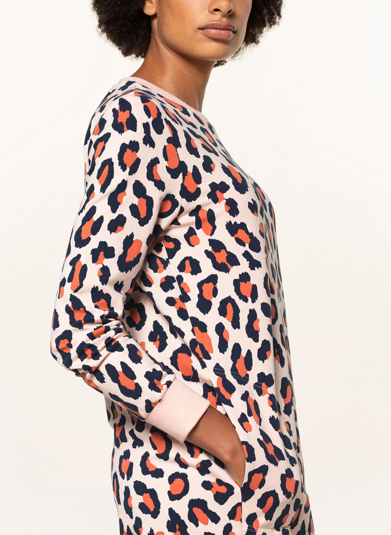 mey Lounge sweater dress series NIGHT2DAY: LIGHT ORANGE / DARK ORANGE