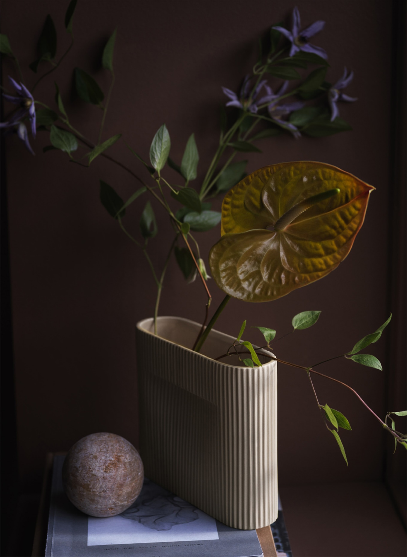 MUUTO Vase RIDGE, Farbe: HELLBRAUN (Bild 2)