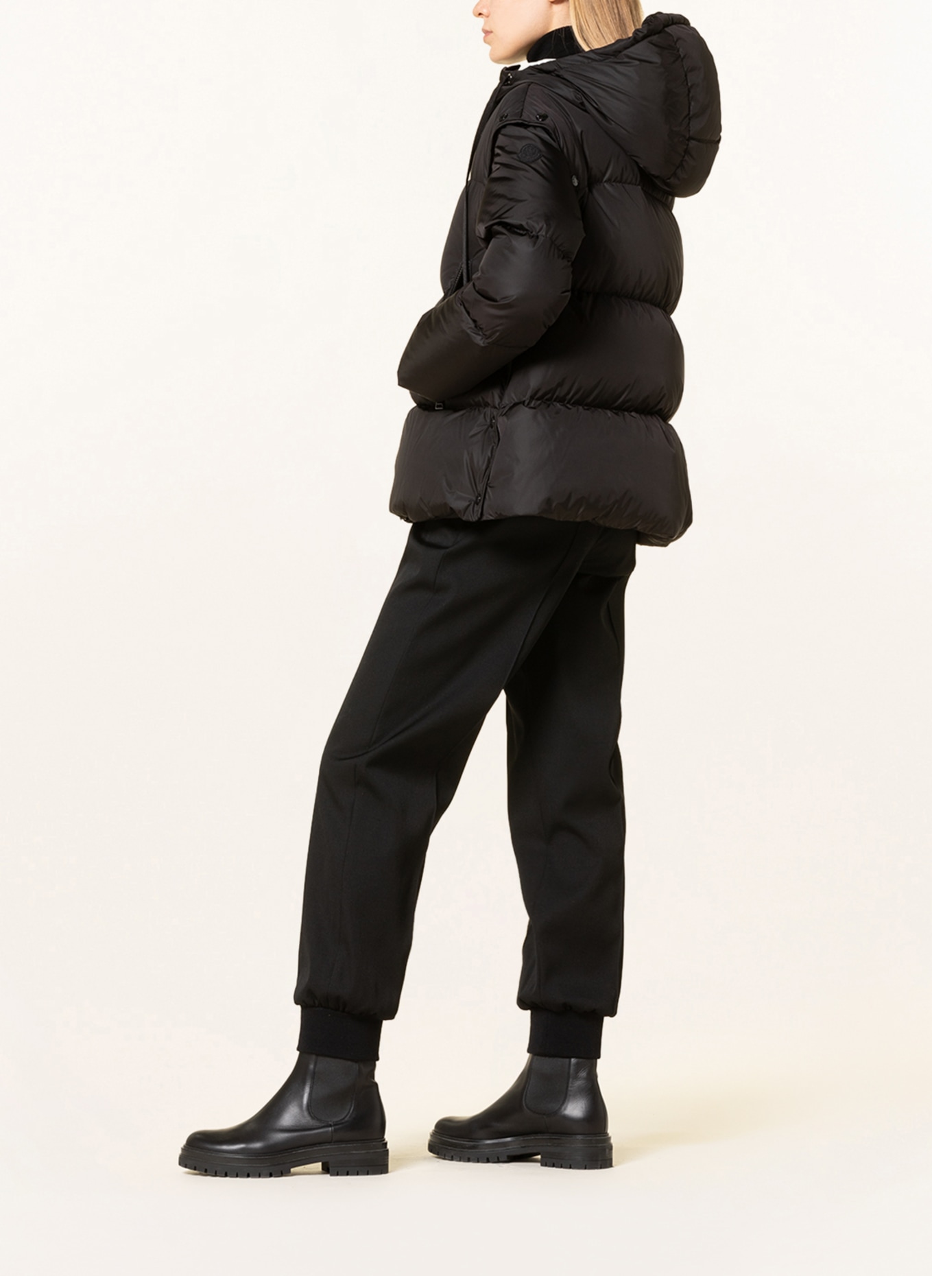 MONCLER Péřová bunda ASARET s odnímatelnými rukávy, Barva: ČERNÁ (Obrázek 4)
