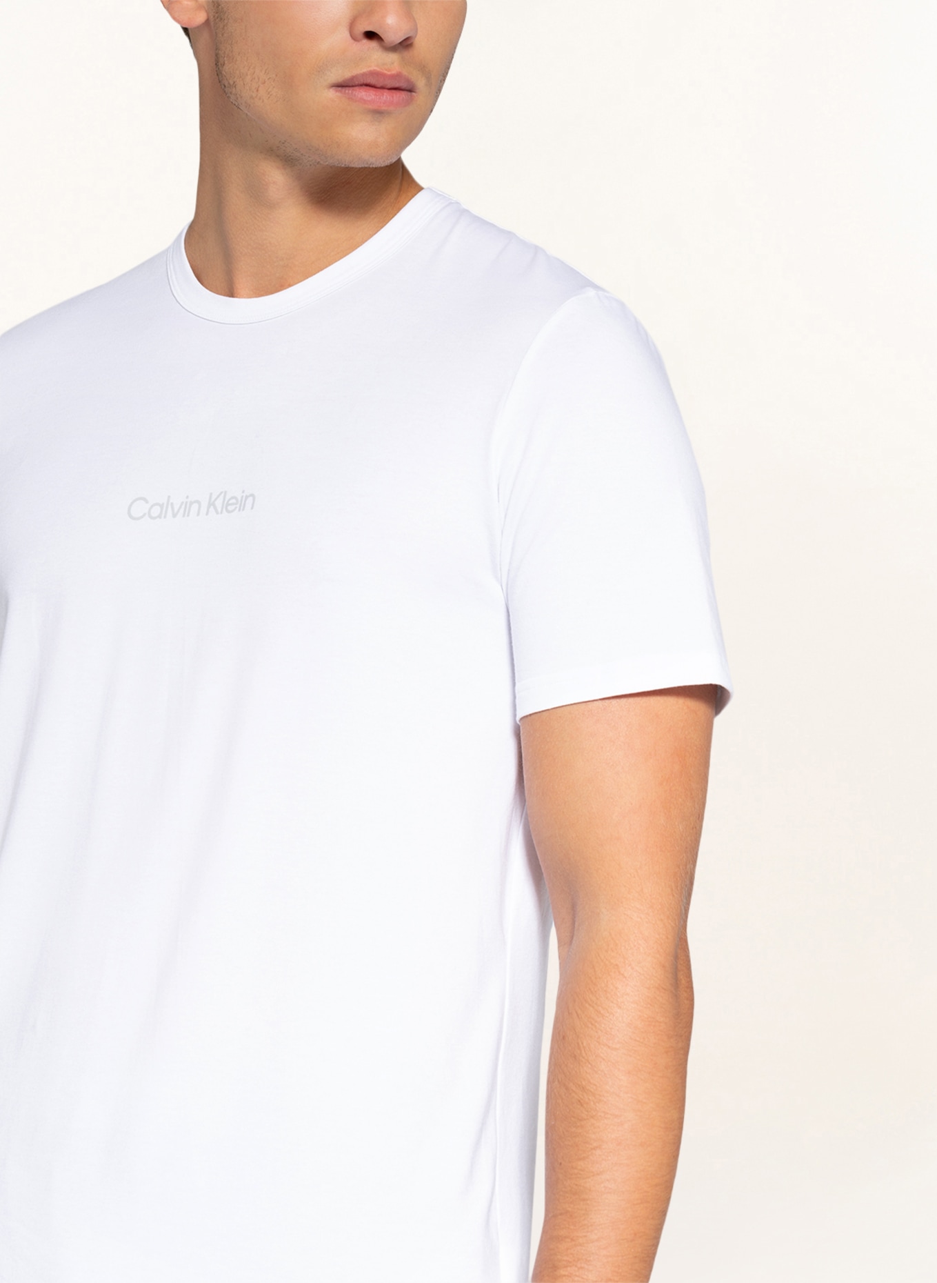 Calvin Klein Pohodlné domácí tričko MODERN STRUCTURE, Barva: 100 WHITE (Obrázek 4)