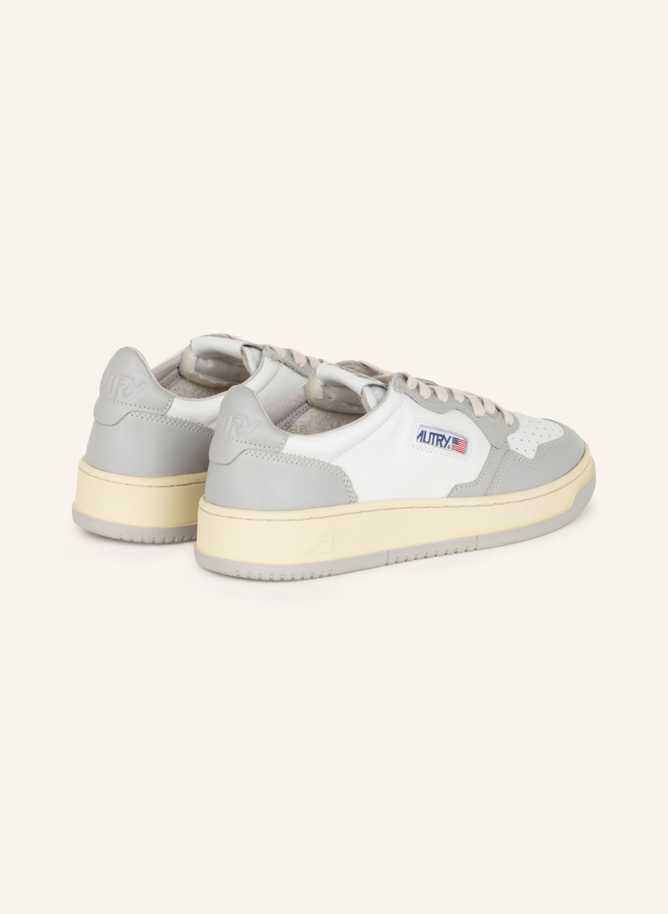 AUTRY MEDALIST LOW WB sneaker, Color: WHITE/ LIGHT GRAY (Image 2)