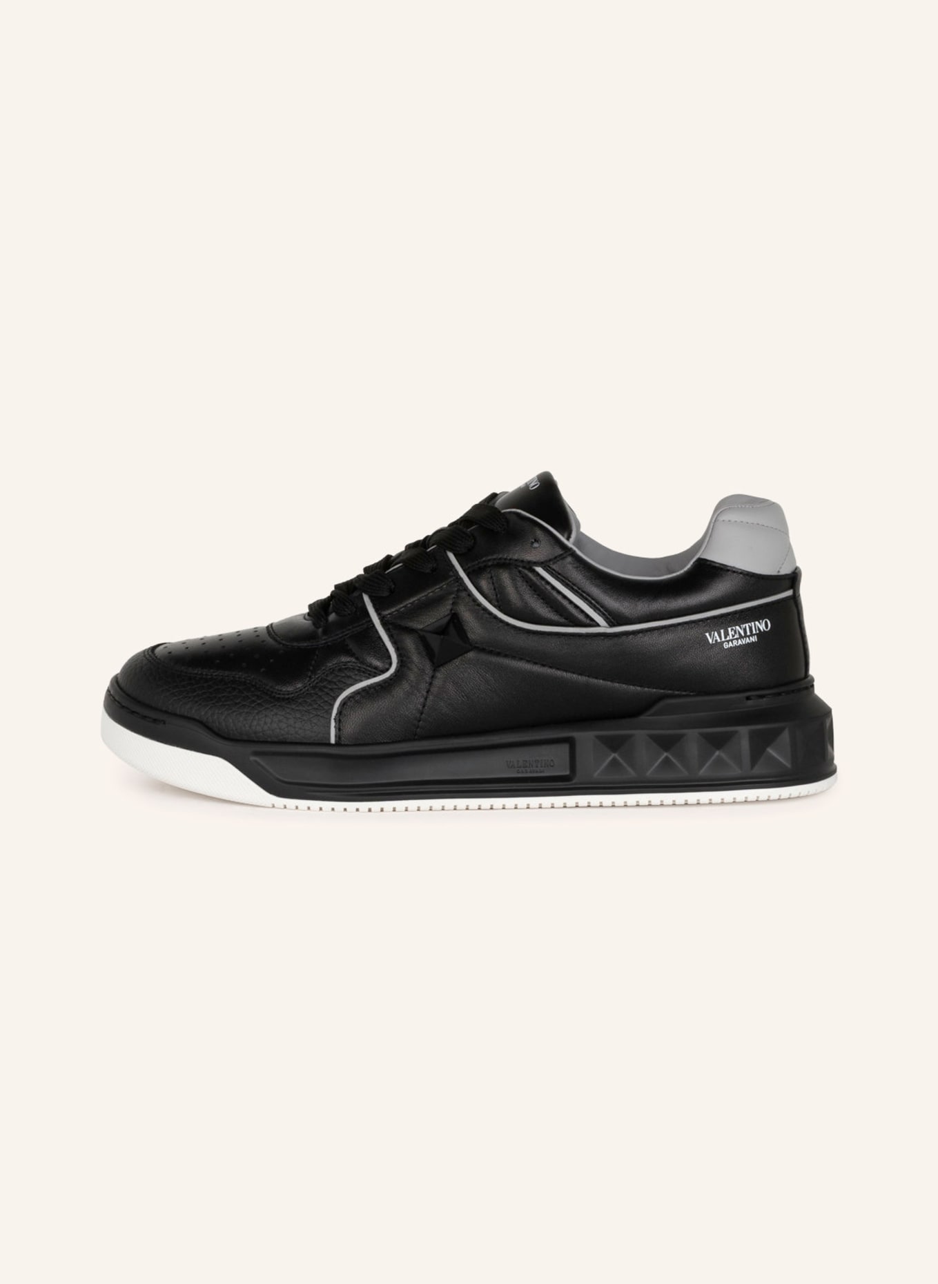 VALENTINO GARAVANI Sneakers ONE STUD with rivet trim, Color: BLACK (Image 4)