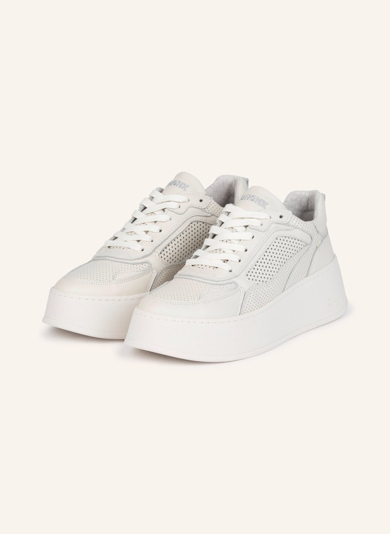 Sneakers BUMPP-INN in white | Breuninger