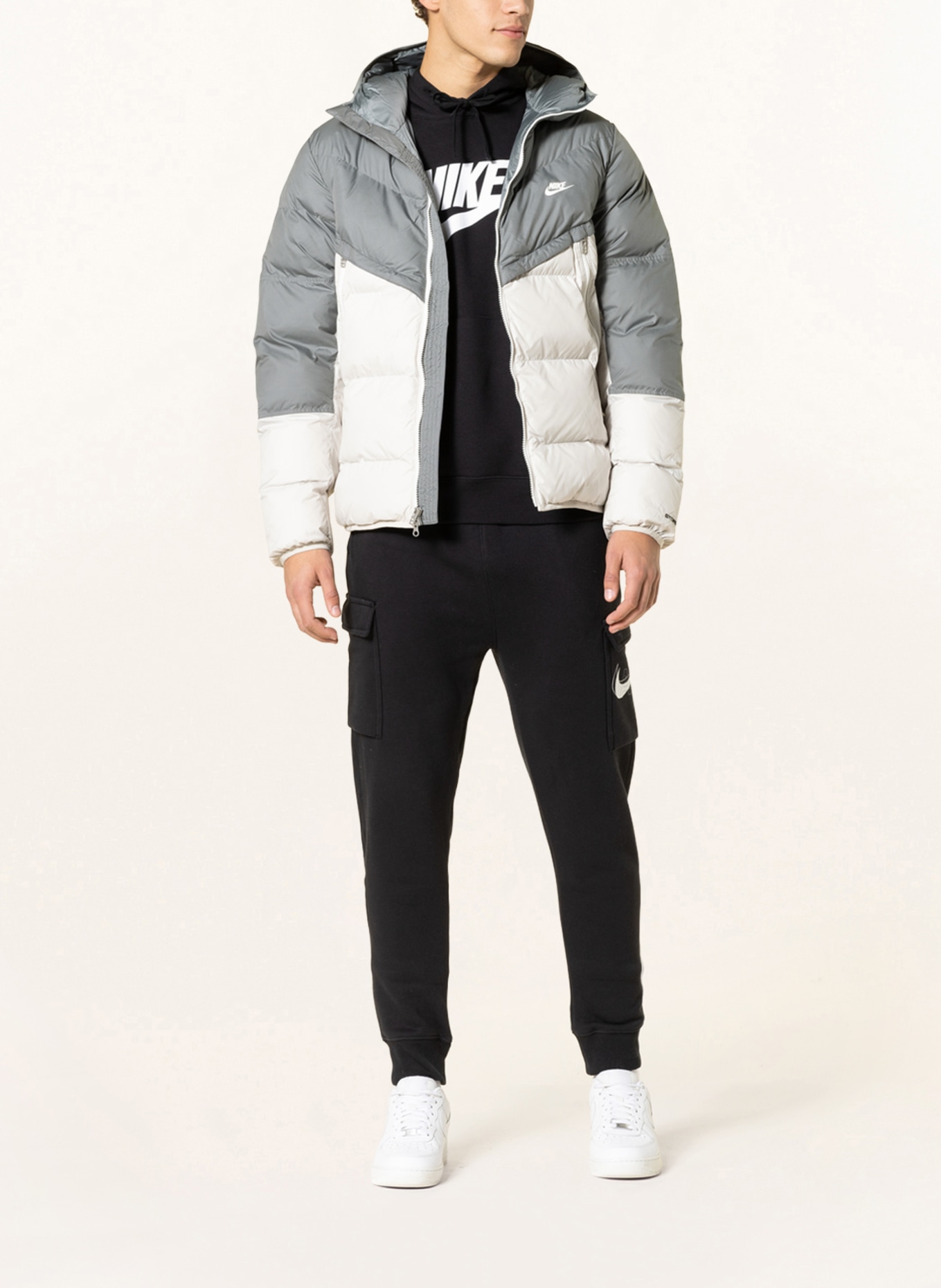 Nike Quilted jacket STORM-FIT WINDRUNNER, Color: WHITE/ GRAY (Image 2)