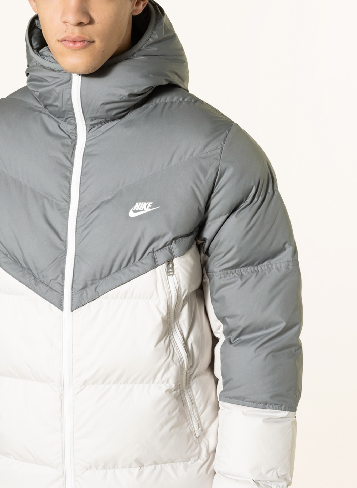 Nike Quilted jacket STORM-FIT WINDRUNNER, Color: WHITE/ GRAY (Image 5)