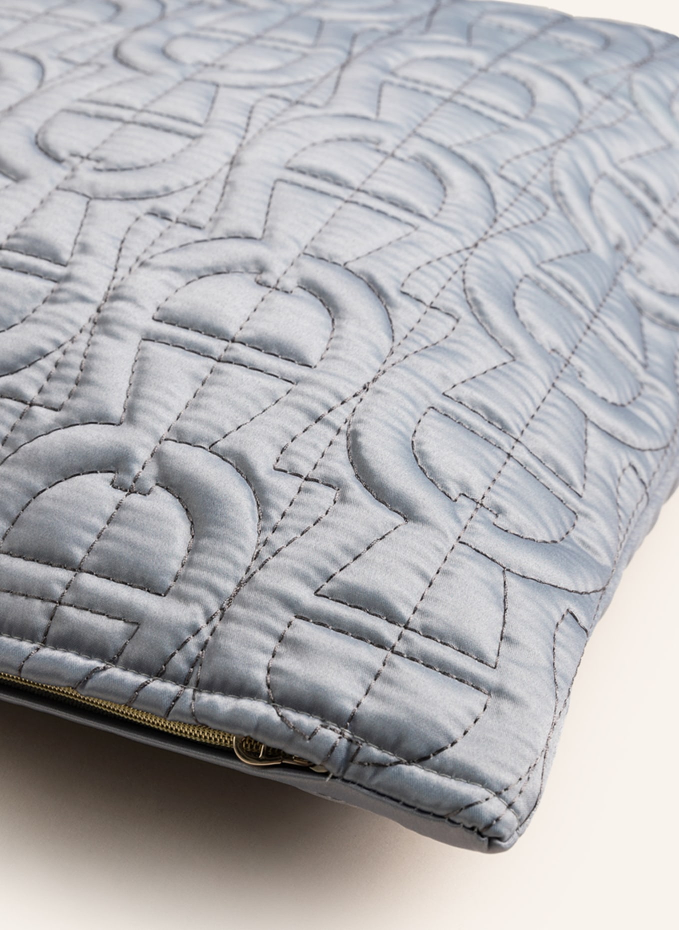 AIGNER Decorative cushion cover CELIA , Color: GRAY (Image 3)