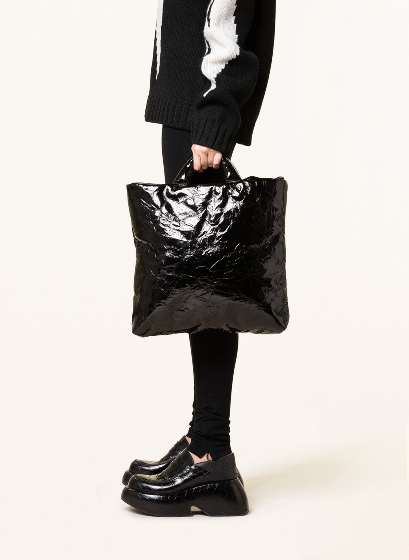 KASSL Handbag PILLOW MEDIUM , Color: BLACK (Image 4)