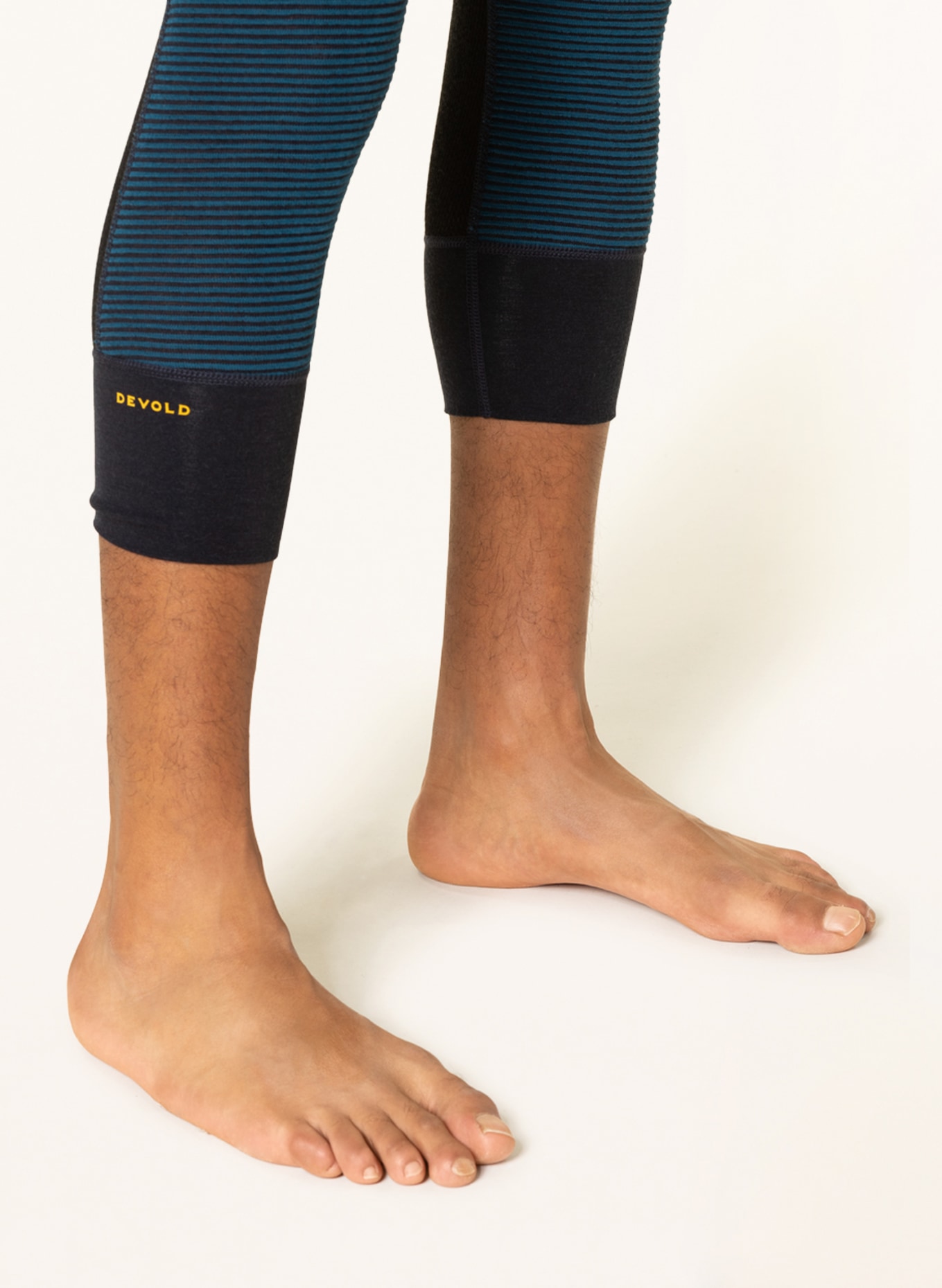 DEVOLD Functional underwear shorts TUVEGGA with cropped leg length, Color: DARK BLUE (Image 5)