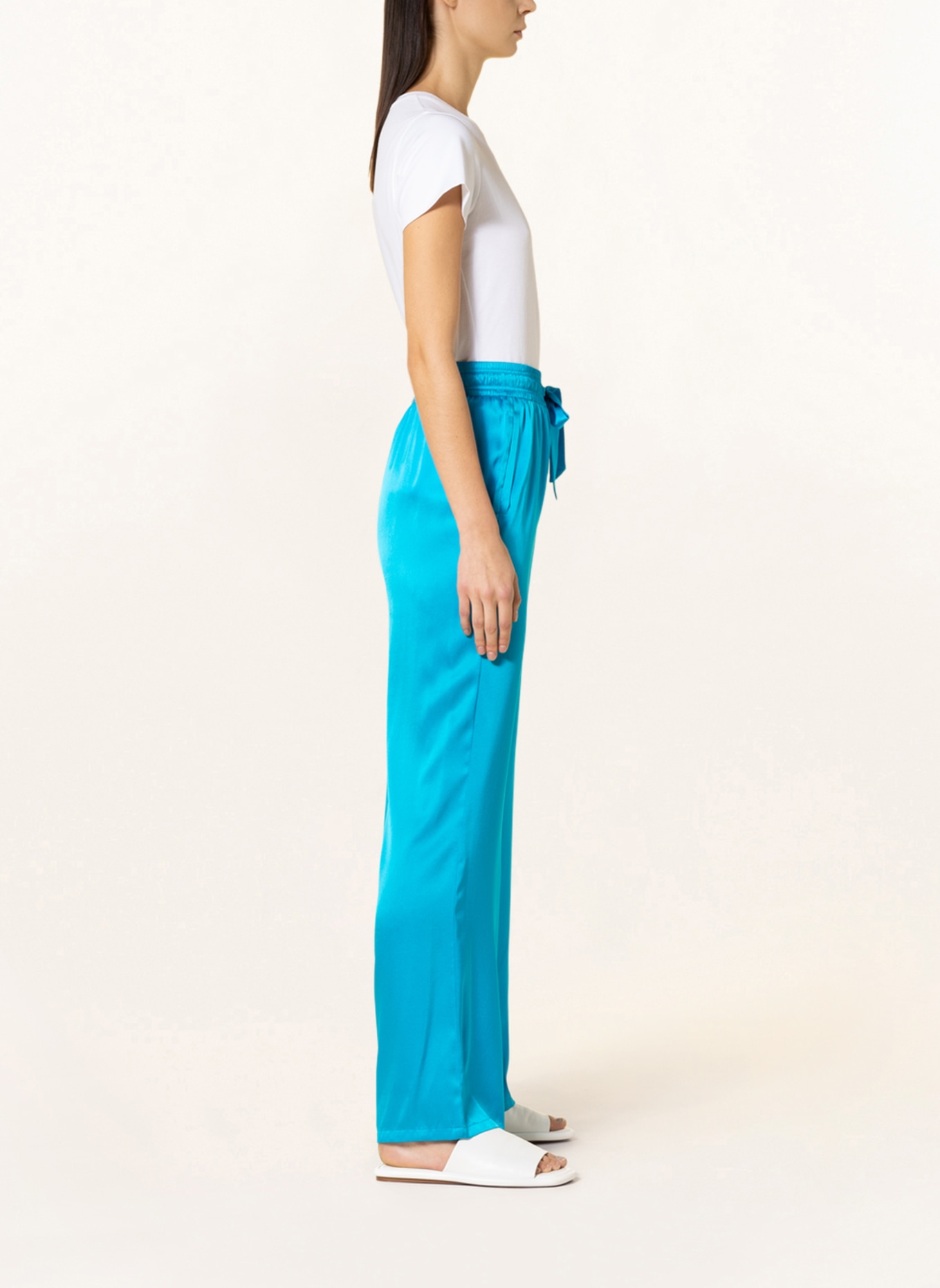 (THE MERCER) N.Y. Silk pants in jogger style , Color: NEON BLUE (Image 4)