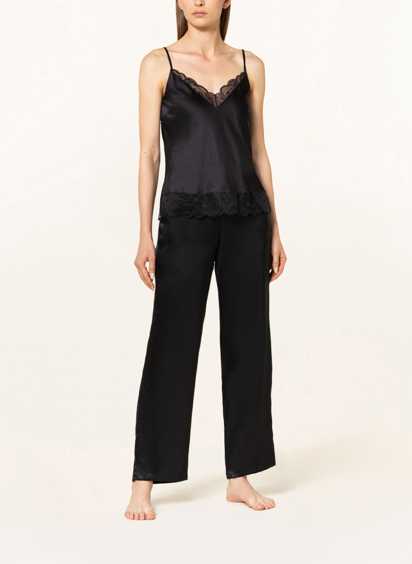 CHANTELLE Pajama top MIDNIGHT FLOWERS made of satin, Color: BLACK (Image 2)
