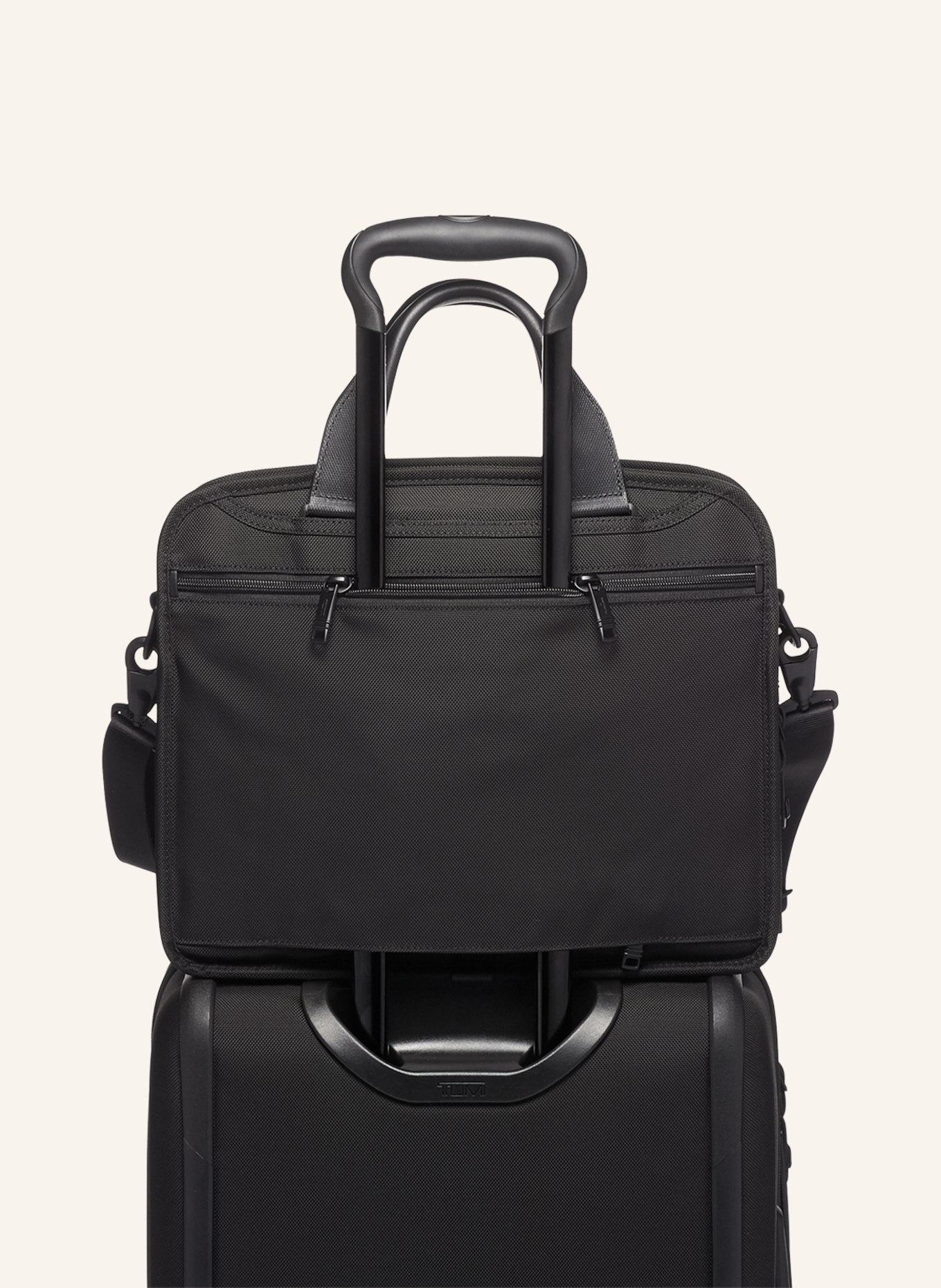 Tumi alpha 3 store garment bag review