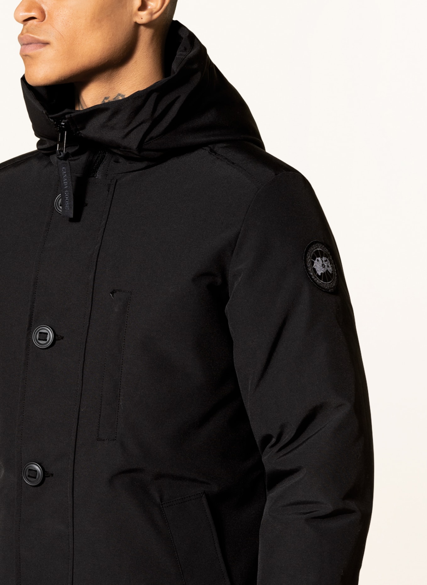 CANADA GOOSE Down parka CHATEAU with detachable hood, Color: BLACK (Image 5)