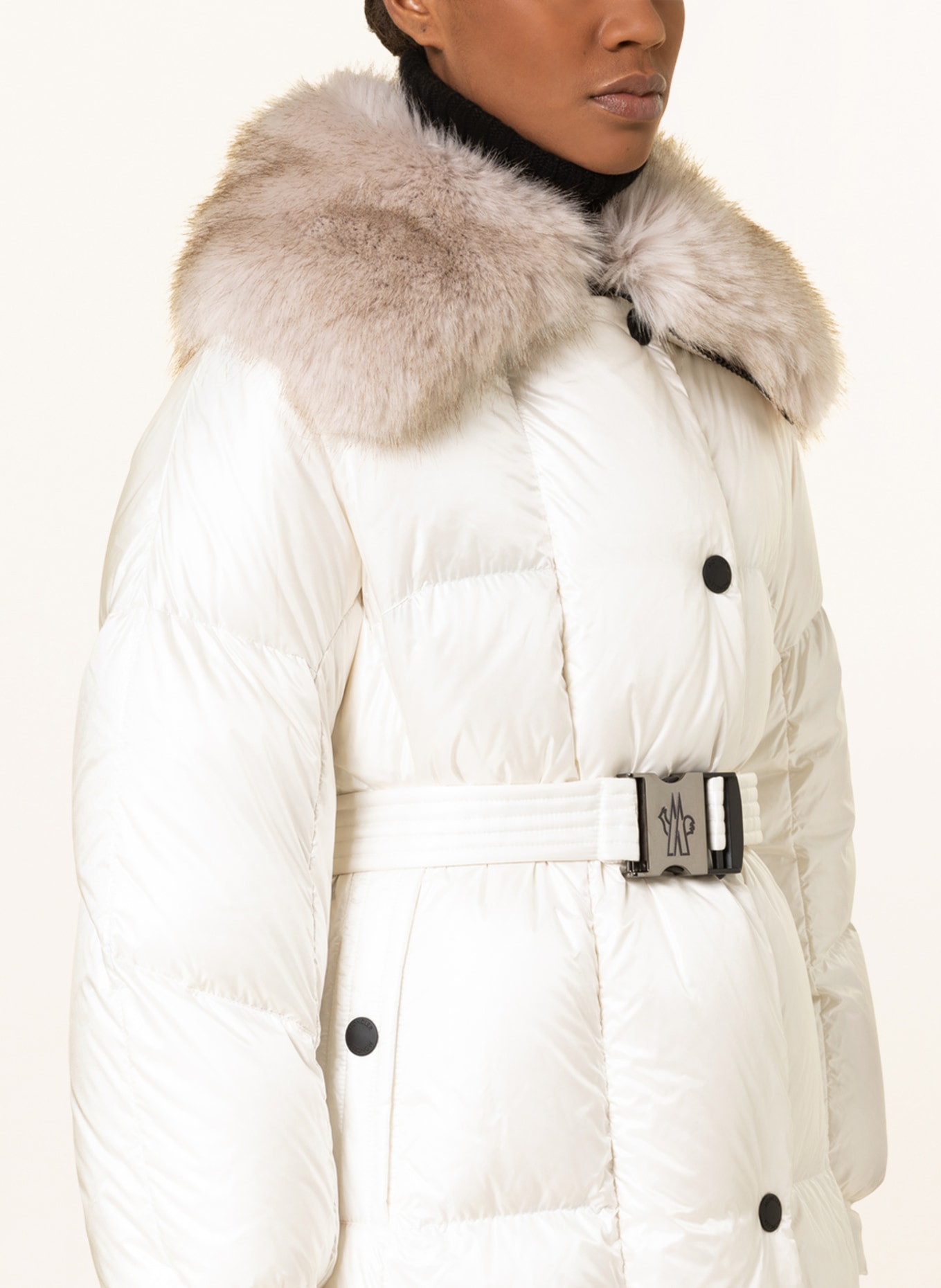 MONCLER GRENOBLE Péřový kabát CHAMOILLE s umělou kožešinou, Barva: KRÉMOVÁ (Obrázek 4)